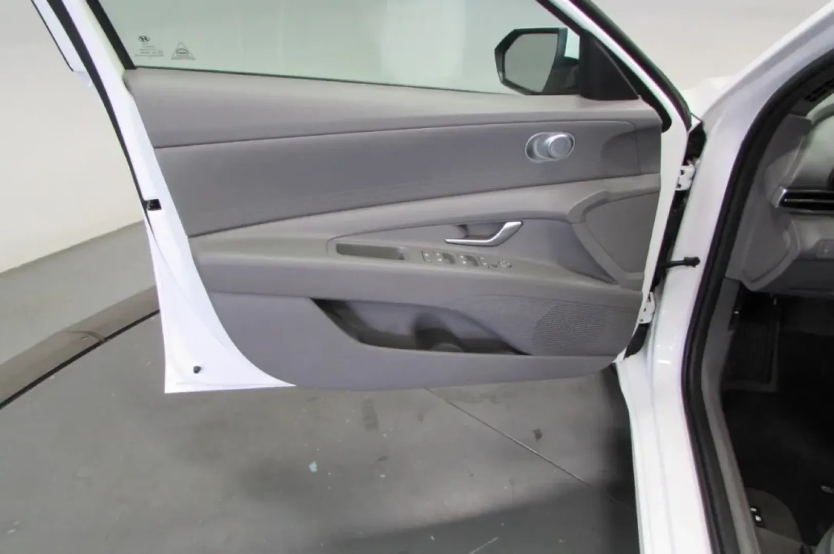 2023 /Gray Hyundai Elantra SEL (5NPLM4AG2PH) with an Other engine, Automatic transmission, located at 12830 Highway 21, De Soto, MO, 63020, (636) 337-7777, 38.153099, -90.573624 - ### Discover Your Next Adventure with This 2023 Hyundai Elantra SEL!<br /> <br /> Are you in search of the perfect vehicle for daily commutes, weekend getaways, or even family outings? Look no further! This **2023 Hyundai Elantra SEL** is a fantastic choice for anyone seeking comfort, efficiency, an - Photo#10