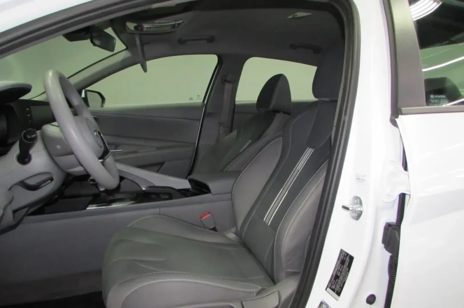 2023 /Gray Hyundai Elantra SEL (5NPLM4AG2PH) with an Other engine, Automatic transmission, located at 12830 Highway 21, De Soto, MO, 63020, (636) 337-7777, 38.153099, -90.573624 - ### Discover Your Next Adventure with This 2023 Hyundai Elantra SEL!<br /> <br /> Are you in search of the perfect vehicle for daily commutes, weekend getaways, or even family outings? Look no further! This **2023 Hyundai Elantra SEL** is a fantastic choice for anyone seeking comfort, efficiency, an - Photo#11