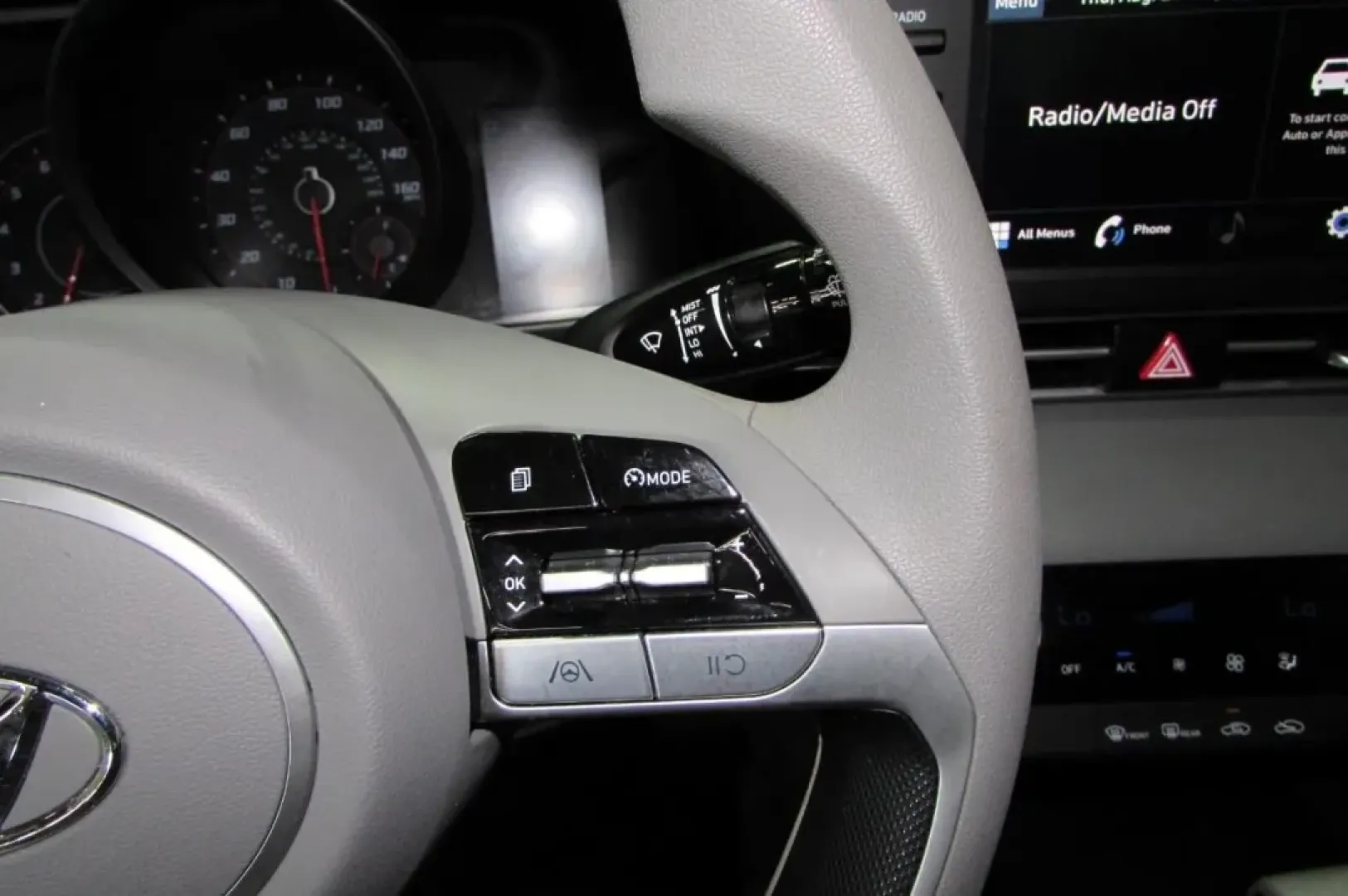 2023 /Gray Hyundai Elantra SEL (5NPLM4AG2PH) with an Other engine, Automatic transmission, located at 12830 Highway 21, De Soto, MO, 63020, (636) 337-7777, 38.153099, -90.573624 - ### Discover Your Next Adventure with This 2023 Hyundai Elantra SEL!<br /> <br /> Are you in search of the perfect vehicle for daily commutes, weekend getaways, or even family outings? Look no further! This **2023 Hyundai Elantra SEL** is a fantastic choice for anyone seeking comfort, efficiency, an - Photo#15