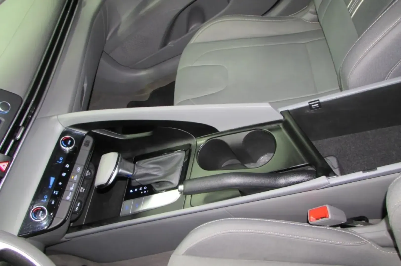 2023 /Gray Hyundai Elantra SEL (5NPLM4AG2PH) with an Other engine, Automatic transmission, located at 12830 Highway 21, De Soto, MO, 63020, (636) 337-7777, 38.153099, -90.573624 - ### Discover Your Next Adventure with This 2023 Hyundai Elantra SEL!<br /> <br /> Are you in search of the perfect vehicle for daily commutes, weekend getaways, or even family outings? Look no further! This **2023 Hyundai Elantra SEL** is a fantastic choice for anyone seeking comfort, efficiency, an - Photo#20