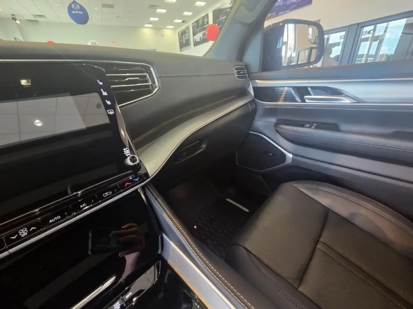 2025 /Black Jeep Wagoneer L Series II (1C4SJSBP4SS) with an Other engine, Automatic transmission, located at 12830 Highway 21, De Soto, MO, 63020, (636) 337-7777, 38.153099, -90.573624 - **Adventure Awaits with the 2025 Jeep Wagoneer L: Your Next Family SUV!**<br /> <br /> Whether you're planning epic weekend getaways or seeking a reliable daily commuter, the 2025 Jeep Wagoneer L is the ideal vehicle for those who crave adventure without compromising comfort. With its spacious inter - Photo#9