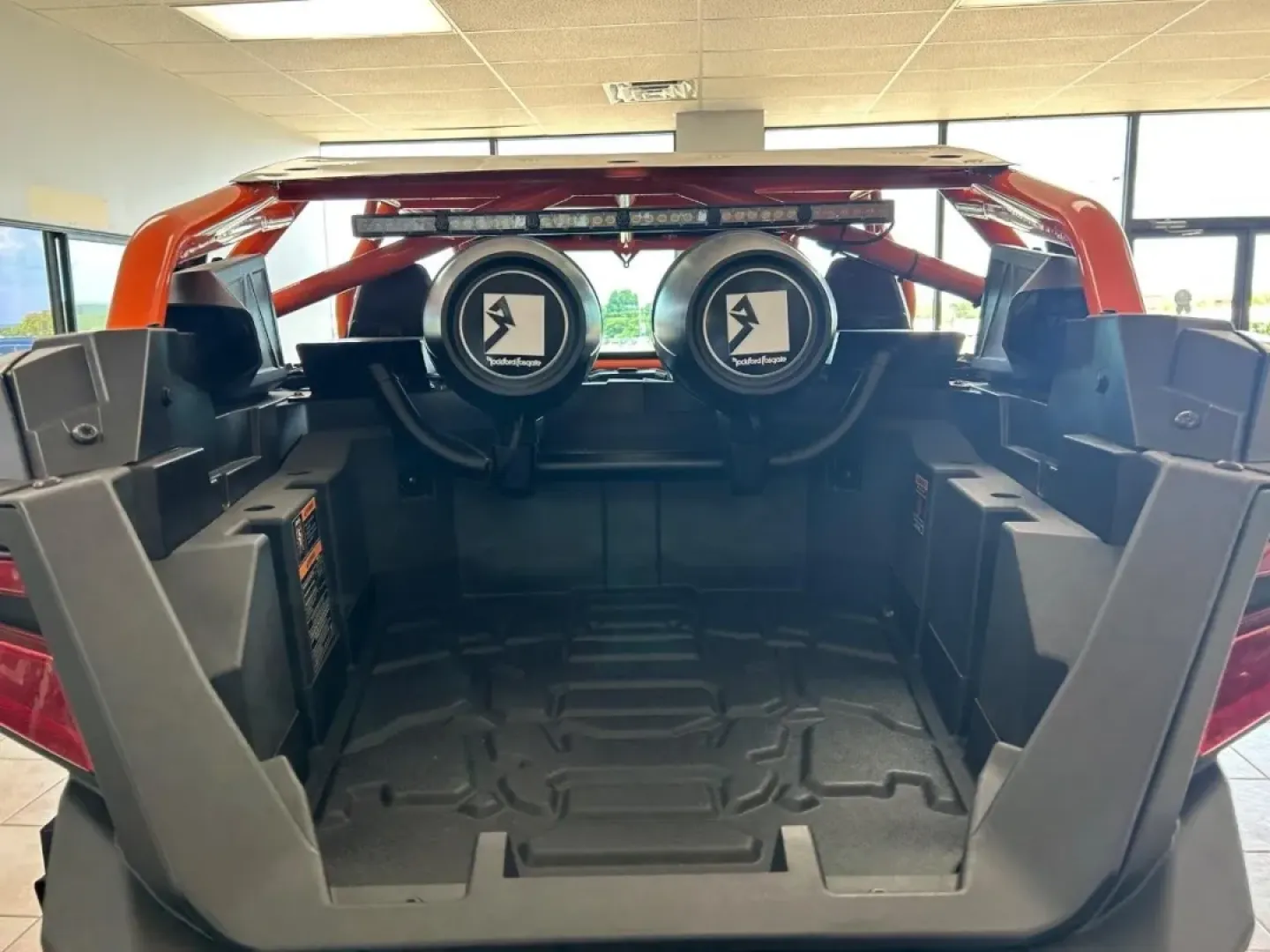2022 Polaris RZR PRO R4 (3NSRML2K3NG) with an Other engine, located at 970 Woodlawn Dr., Farmington, MO, 63640, (573) 431-7800, 37.825642, -90.468674 - USED 2022 Polaris RZR PRO R4 from Pettus CDJR Farmington, Farmington MO. - Photo#3