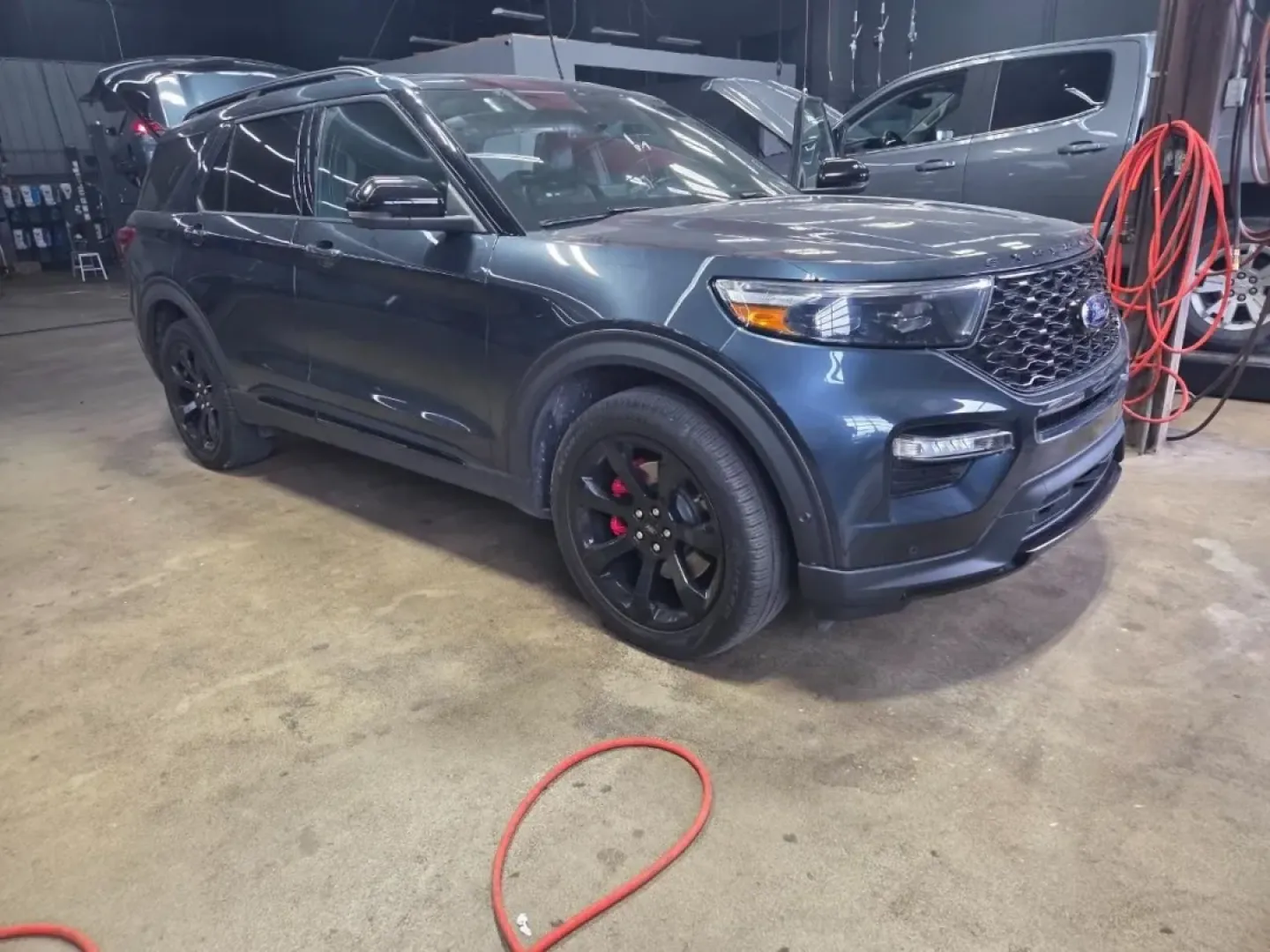 2022 /Ebony Ford Explorer ST (1FM5K8GC6NG) with an Other engine, Automatic transmission, located at 12830 Highway 21, De Soto, MO, 63020, (636) 337-7777, 38.153099, -90.573624 - Experience the ultimate blend of adventure, comfort, and family-friendly utility with this stunning 2022 Ford Explorer ST, now available at Pettus CDJR DeSoto! Perfect for those weekend getaways, daily commutes, or simply navigating the busy streets of De Soto, MO, this SUV is designed to elevate yo - Photo#0