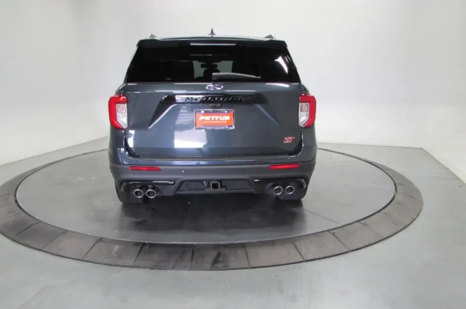 2022 /Ebony Ford Explorer ST (1FM5K8GC6NG) with an Other engine, Automatic transmission, located at 12830 Highway 21, De Soto, MO, 63020, (636) 337-7777, 38.153099, -90.573624 - Experience the ultimate blend of adventure, comfort, and family-friendly utility with this stunning 2022 Ford Explorer ST, now available at Pettus CDJR DeSoto! Perfect for those weekend getaways, daily commutes, or simply navigating the busy streets of De Soto, MO, this SUV is designed to elevate yo - Photo#6