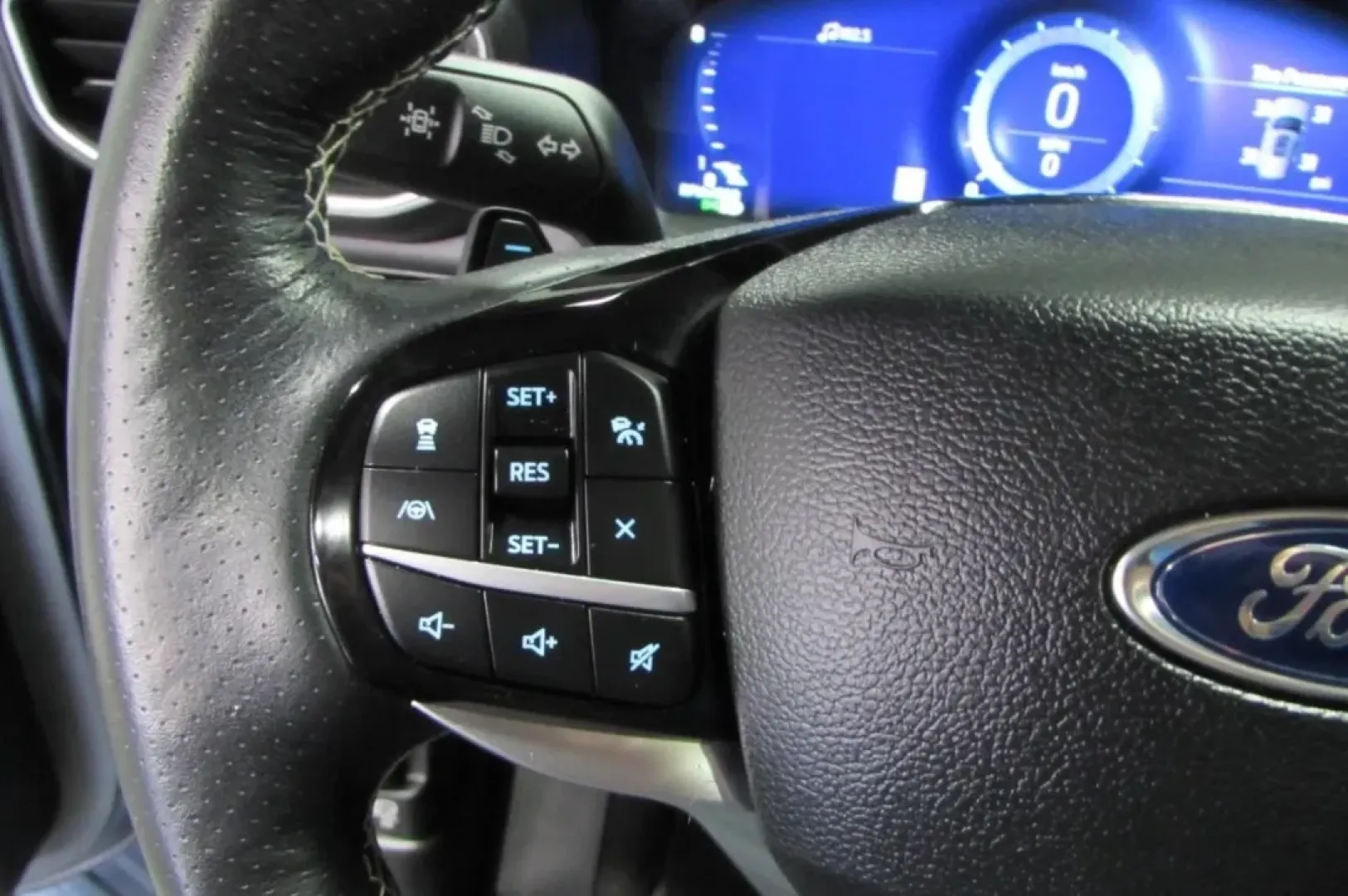 2022 /Ebony Ford Explorer ST (1FM5K8GC6NG) with an Other engine, Automatic transmission, located at 12830 Highway 21, De Soto, MO, 63020, (636) 337-7777, 38.153099, -90.573624 - Experience the ultimate blend of adventure, comfort, and family-friendly utility with this stunning 2022 Ford Explorer ST, now available at Pettus CDJR DeSoto! Perfect for those weekend getaways, daily commutes, or simply navigating the busy streets of De Soto, MO, this SUV is designed to elevate yo - Photo#14