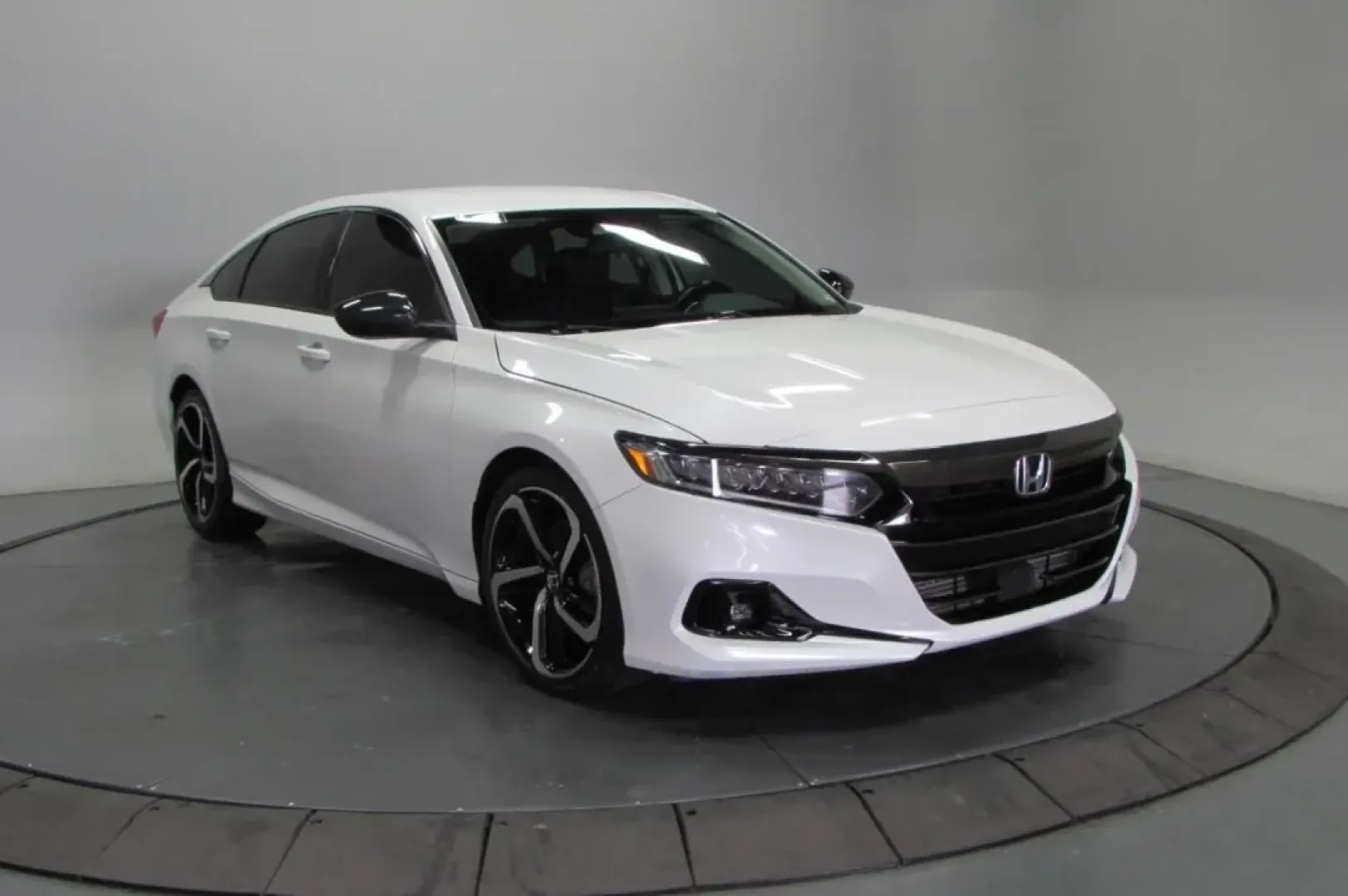 2021 /Black Honda Accord Sport Special Edition (1HGCV1F48MA) with an Other engine, Automatic transmission, located at 12830 Highway 21, De Soto, MO, 63020, (636) 337-7777, 38.153099, -90.573624 - **Experience Unmatched Comfort and Style with the 2021 Honda Accord Sedan at Pettus CDJR DeSoto!**<br /> <br /> Are you in search of the perfect vehicle to elevate your daily commute or weekend adventures? Look no further! The 2021 Honda Accord Sedan is designed for those who value both practicality - Photo#26