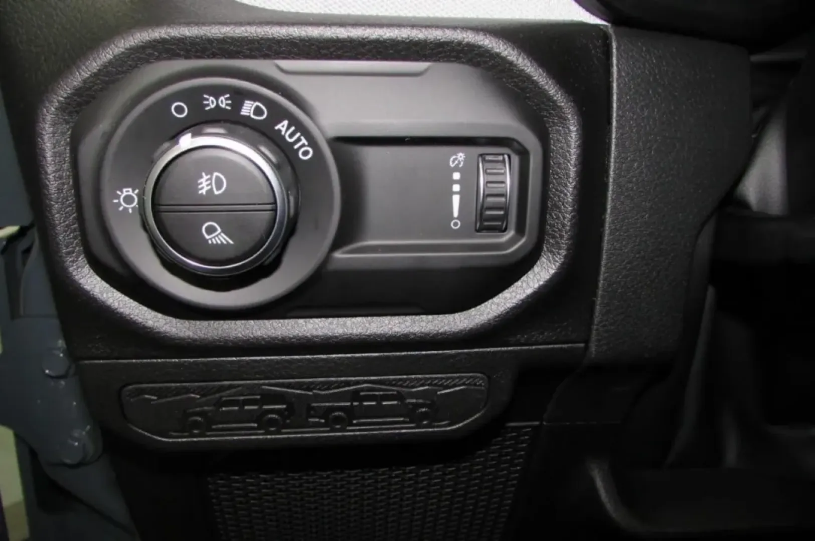 2025 /Black Jeep Gladiator Sport (1C6PJTAG4SL) with an Other engine, Automatic transmission, located at 12830 Highway 21, De Soto, MO, 63020, (636) 337-7777, 38.153099, -90.573624 - **Unleash Adventure with the 2025 Jeep Gladiator: Your Ultimate Outdoor Companion!**<br /> <br /> Are you ready to elevate your lifestyle and conquer both city streets and rugged trails? Look no further than the 2025 Jeep Gladiator, available now at Pettus CDJR DeSoto, your trusted dealership for qu - Photo#13