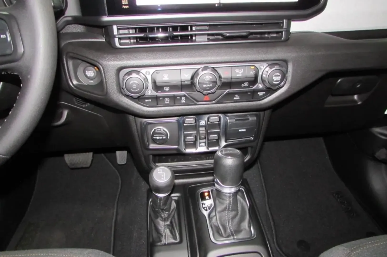 2025 /Black Jeep Gladiator Sport (1C6PJTAG4SL) with an Other engine, Automatic transmission, located at 12830 Highway 21, De Soto, MO, 63020, (636) 337-7777, 38.153099, -90.573624 - **Unleash Adventure with the 2025 Jeep Gladiator: Your Ultimate Outdoor Companion!**<br /> <br /> Are you ready to elevate your lifestyle and conquer both city streets and rugged trails? Look no further than the 2025 Jeep Gladiator, available now at Pettus CDJR DeSoto, your trusted dealership for qu - Photo#20