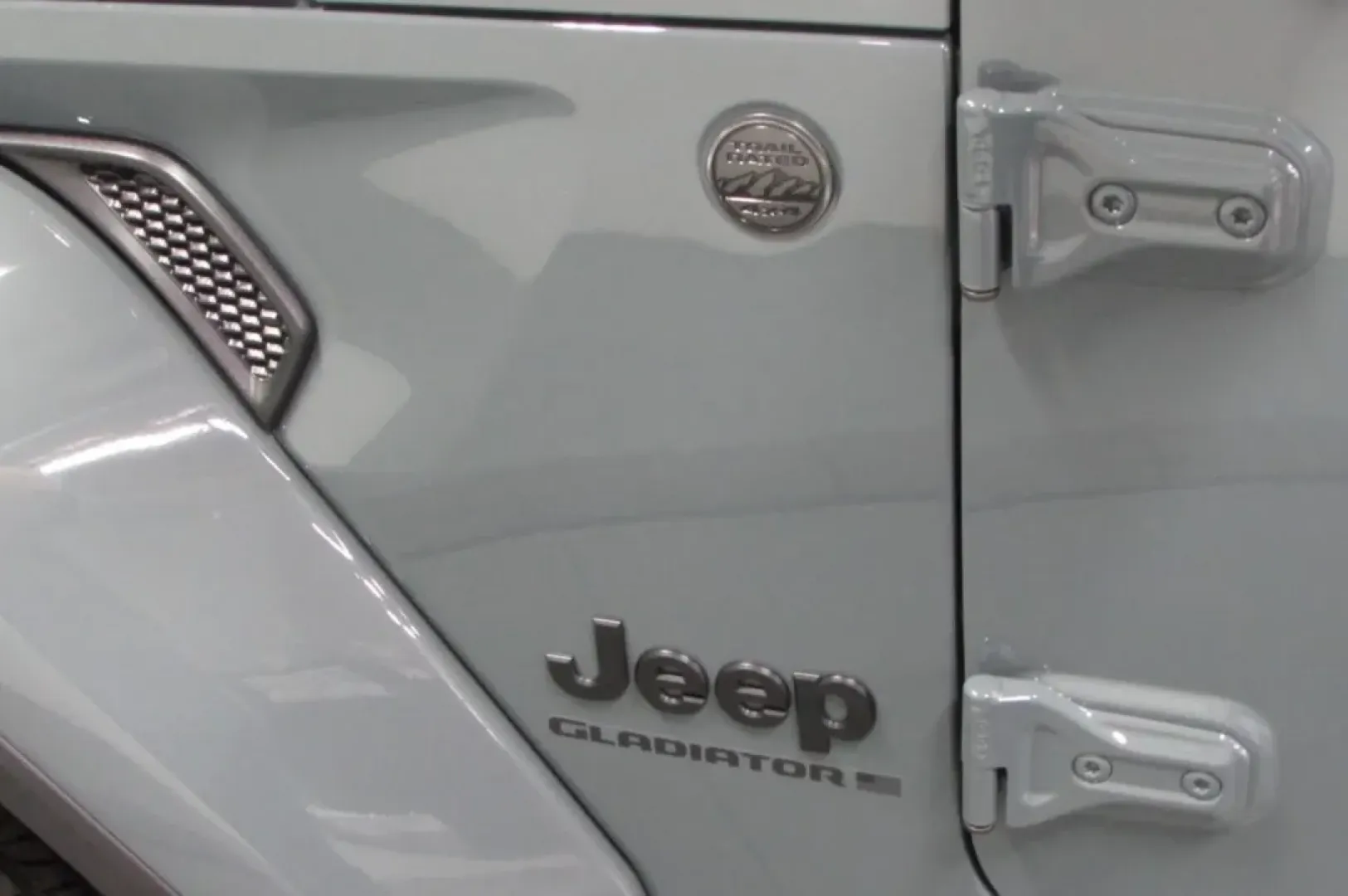 2025 /Black Jeep Gladiator Sport (1C6PJTAG4SL) with an Other engine, Automatic transmission, located at 12830 Highway 21, De Soto, MO, 63020, (636) 337-7777, 38.153099, -90.573624 - **Unleash Adventure with the 2025 Jeep Gladiator: Your Ultimate Outdoor Companion!**<br /> <br /> Are you ready to elevate your lifestyle and conquer both city streets and rugged trails? Look no further than the 2025 Jeep Gladiator, available now at Pettus CDJR DeSoto, your trusted dealership for qu - Photo#8