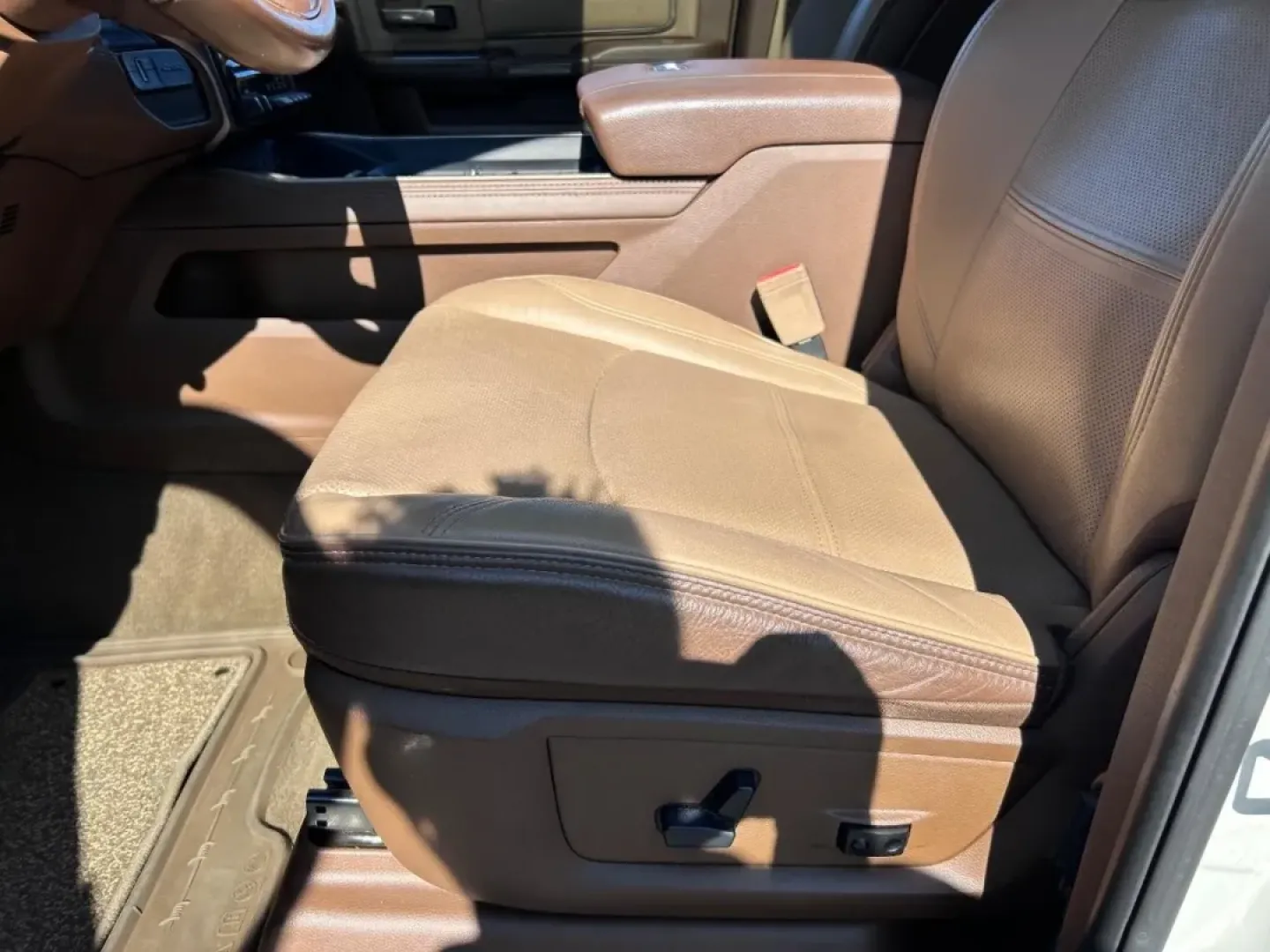 2019 /Cattle Tan/Black Leather Ram 2500 Laramie Longhorn (3C6UR5GL8KG) with an Straight 6 Turbocharged Diesel engine, located at 970 Woodlawn Dr., Farmington, MO, 63640, (573) 431-7800, 37.825642, -90.468674 - **Unleash Adventure with the 2019 Ram 2500 The Ultimate Truck for Work and Play!**<br /> <br /> Are you ready to elevate your lifestyle with a robust and reliable truck that can handle anything life throws your way? The 2019 Ram 2500 is the perfect companion for both work and play, making it an ide - Photo#19