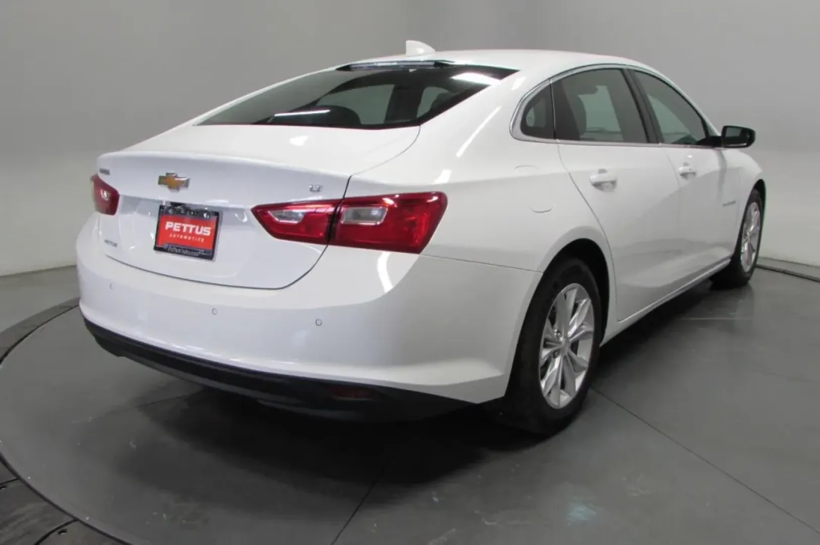 2024 /Black Chevrolet Malibu LT 1LT (1G1ZD5STXRF) with an Other engine, Automatic transmission, located at 12836 Highway 21, De Soto, MO, 63020, (636) 337-7777, 38.151867, -90.575615 - Explore the open road in style and comfort with the 2024 Chevrolet Malibu LT, an ideal choice for those seeking an affordable and practical sedan that fits seamlessly into any lifestyle. Whether you're commuting to work, shuttling the kids to school, or embarking on a weekend road trip, this pre-own - Photo#7