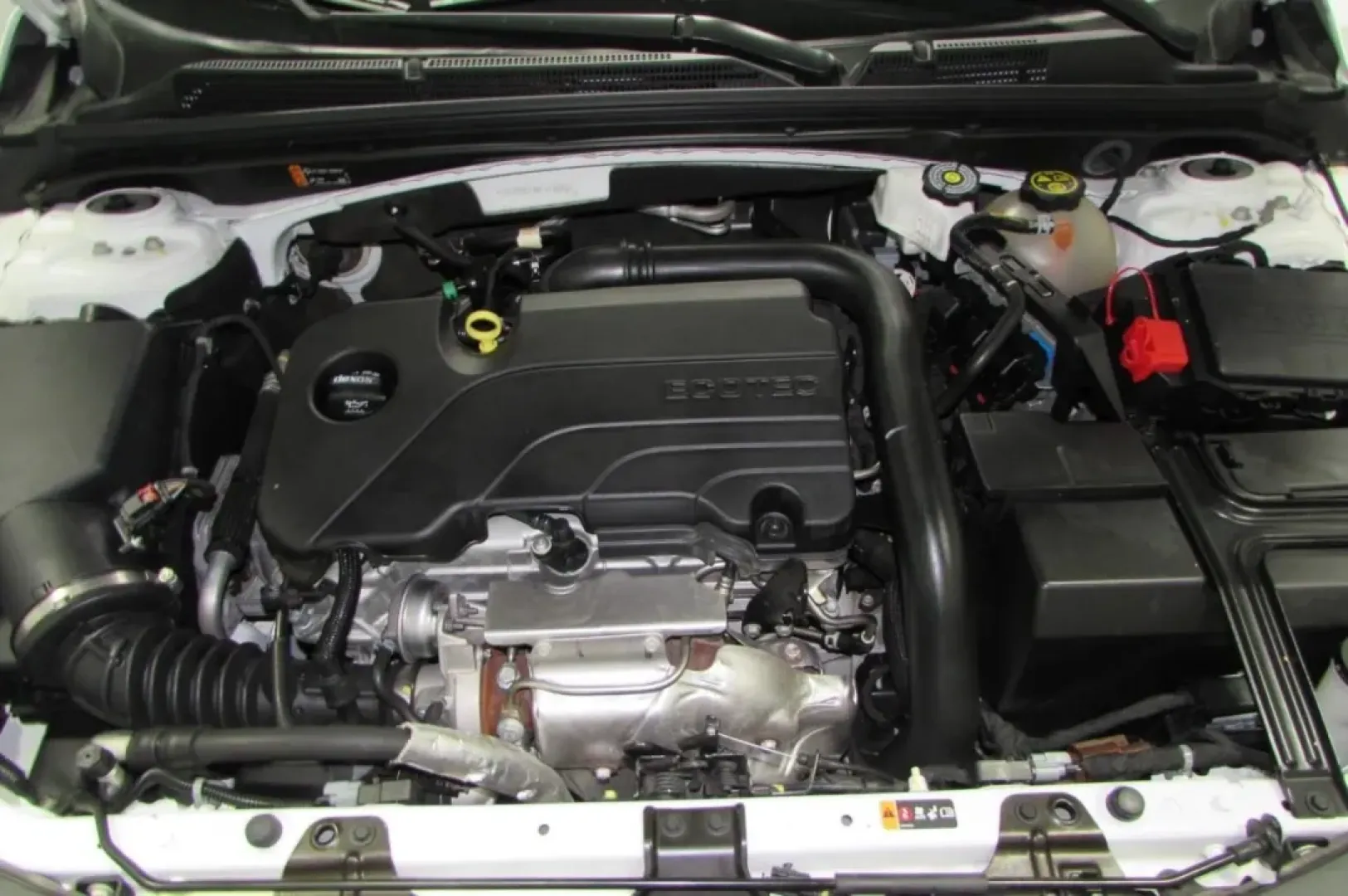 2024 /Black Chevrolet Malibu LT 1LT (1G1ZD5STXRF) with an Other engine, Automatic transmission, located at 12836 Highway 21, De Soto, MO, 63020, (636) 337-7777, 38.151867, -90.575615 - Explore the open road in style and comfort with the 2024 Chevrolet Malibu LT, an ideal choice for those seeking an affordable and practical sedan that fits seamlessly into any lifestyle. Whether you're commuting to work, shuttling the kids to school, or embarking on a weekend road trip, this pre-own - Photo#8