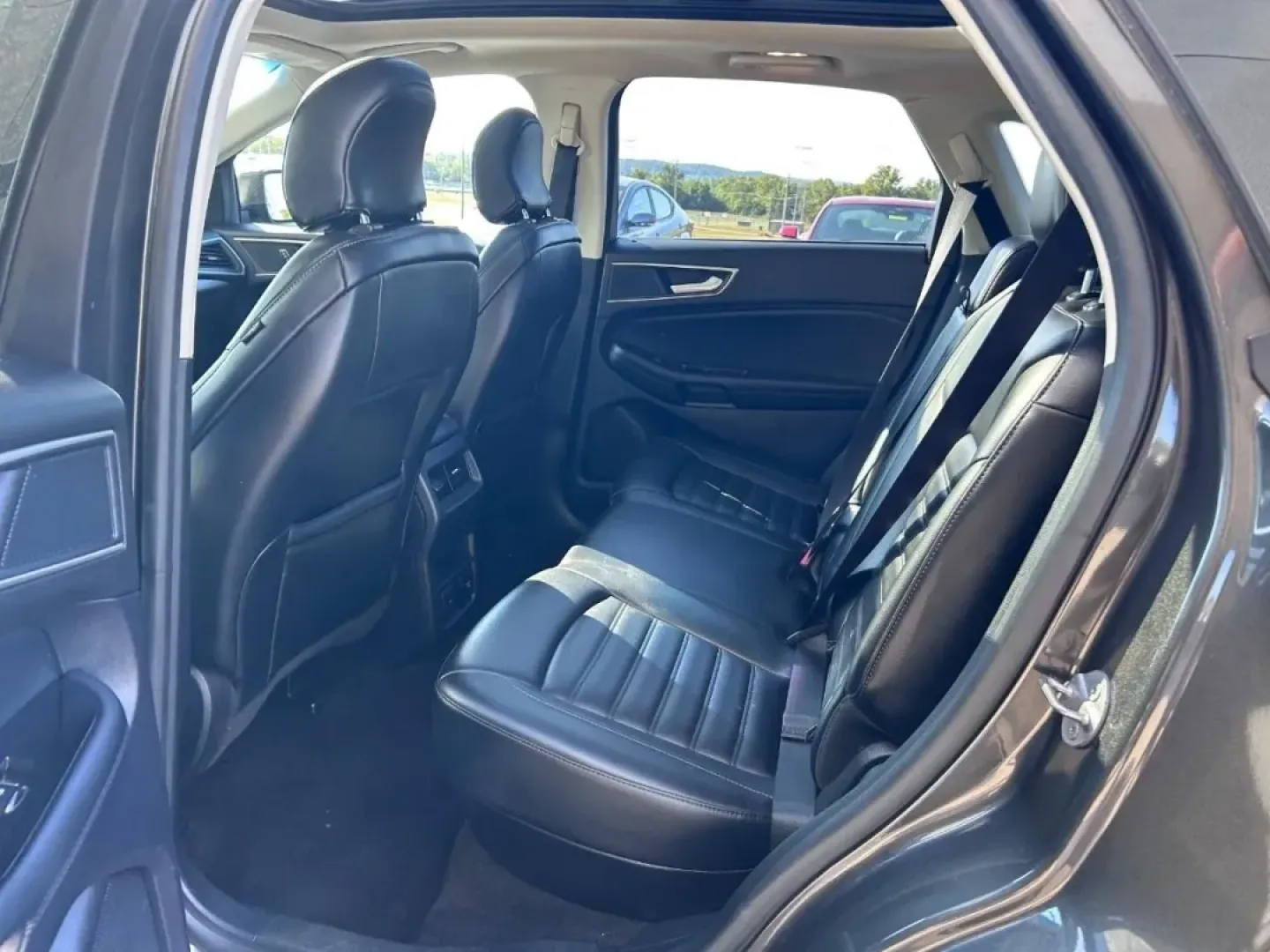 2019 /Ebony Leather Ford Edge SEL (2FMPK4J99KB) with an Twin-Scroll 2.0L EcoBoost engine, Automatic transmission, located at 141 Commercial Dr, Fredericktown, MO, 63645, (573) 783-6432, 37.570087, -90.320648 - Discover the perfect blend of comfort and versatility with this 2019 Ford Edge AWD SEL, available now at Pettus Ford Fredericktown. Whether you're commuting to work, taking the kids to school, or embarking on weekend adventures, this SUV is designed to fit seamlessly into your lifestyle. With its sp - Photo#9