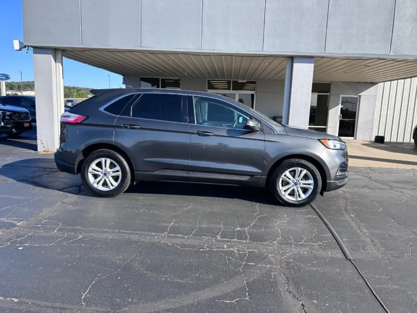 2019 /Ebony Leather Ford Edge SEL (2FMPK4J99KB) with an Twin-Scroll 2.0L EcoBoost engine, Automatic transmission, located at 141 Commercial Dr, Fredericktown, MO, 63645, (573) 783-6432, 37.570087, -90.320648 - Discover the perfect blend of comfort and versatility with this 2019 Ford Edge AWD SEL, available now at Pettus Ford Fredericktown. Whether you're commuting to work, taking the kids to school, or embarking on weekend adventures, this SUV is designed to fit seamlessly into your lifestyle. With its sp - Photo#1