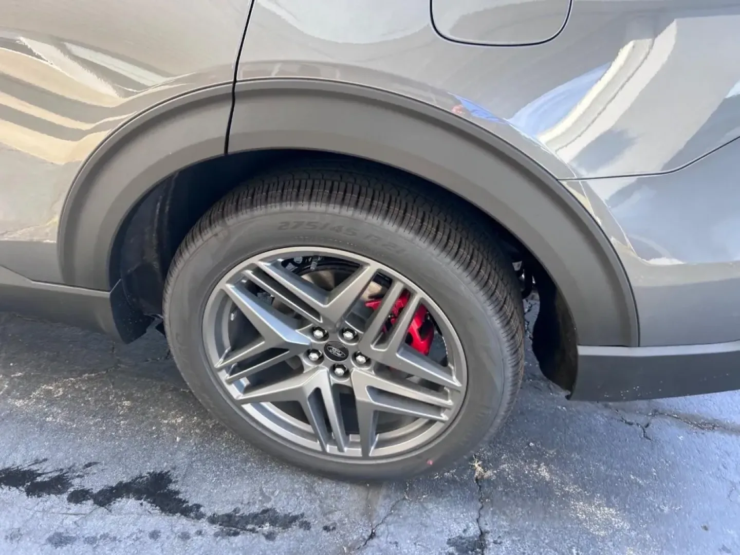 2025 /Onyx Leather Trimmed Ford Explorer ST (1FMWK8GC0SG) with an 3.0L EcoBoost V6 engine, Automatic transmission, located at 141 Commercial Dr, Fredericktown, MO, 63645, (573) 783-6432, 37.570087, -90.320648 - **Discover Adventure with the 2025 Ford Explorer ST at Pettus Ford Fredericktown!**<br /> <br /> If you're looking for a vehicle that effortlessly combines family-friendly functionality with rugged adventure, the 2025 Ford Explorer ST is the perfect choice for you. This sport utility vehicle (SUV) i - Photo#6