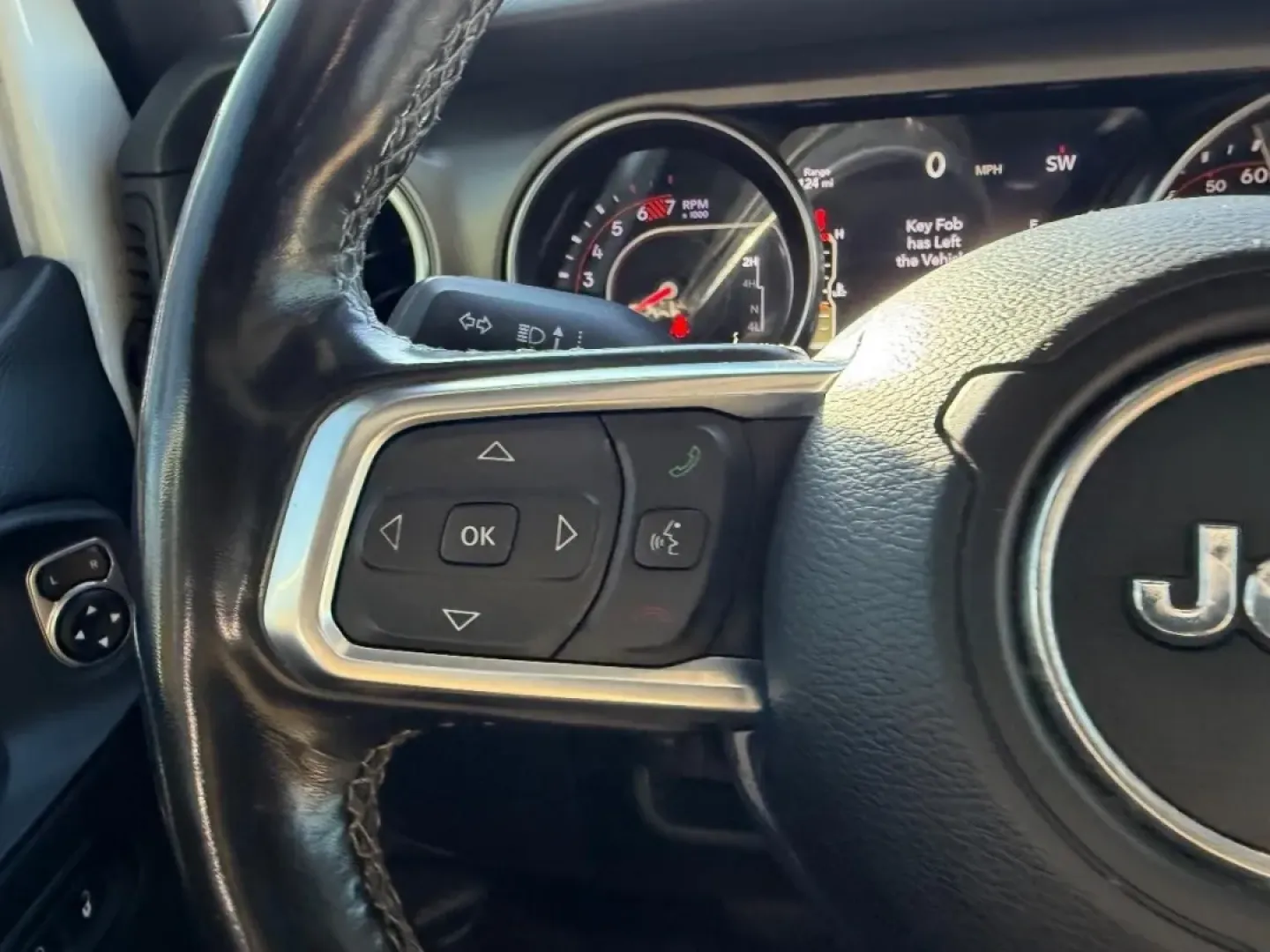 2021 /Dark Saddle/Black Leather Jeep Wrangler Unlimited Rubicon (1C4HJXFNXMW) with an 2.0L engine, 6A transmission, located at 970 Woodlawn Dr., Farmington, MO, 63640, (573) 431-7800, 37.825642, -90.468674 - Experience adventure like never before with the rugged and versatile 2021 Jeep Wrangler, now available at Pettus CDJR Farmington! This SUV is perfect for those seeking a reliable companion for weekend getaways, daily commutes, or off-road escapades. Whether you're cruising through the scenic routes - Photo#11