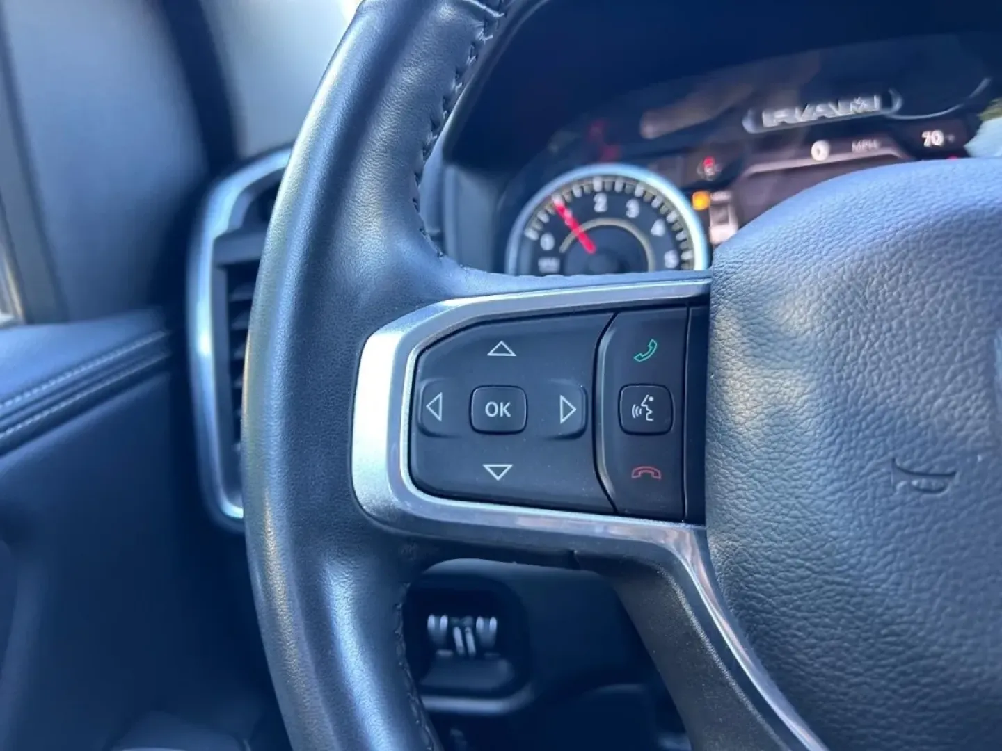2022 /Black Leather Ram 1500 Laramie (1C6SRFJT9NN) with an 5.7L engine, located at 970 Woodlawn Dr., Farmington, MO, 63640, (573) 431-7800, 37.825642, -90.468674 - **Unleash Adventure with the 2022 Ram 1500 Perfect for Your Next Journey!**<br /> <br /> Are you ready to elevate your lifestyle with a versatile truck that can handle both daily commutes and weekend adventures? Look no further than this stunning 2022 Ram 1500, available now at Pettus CDJR Farmingt - Photo#11