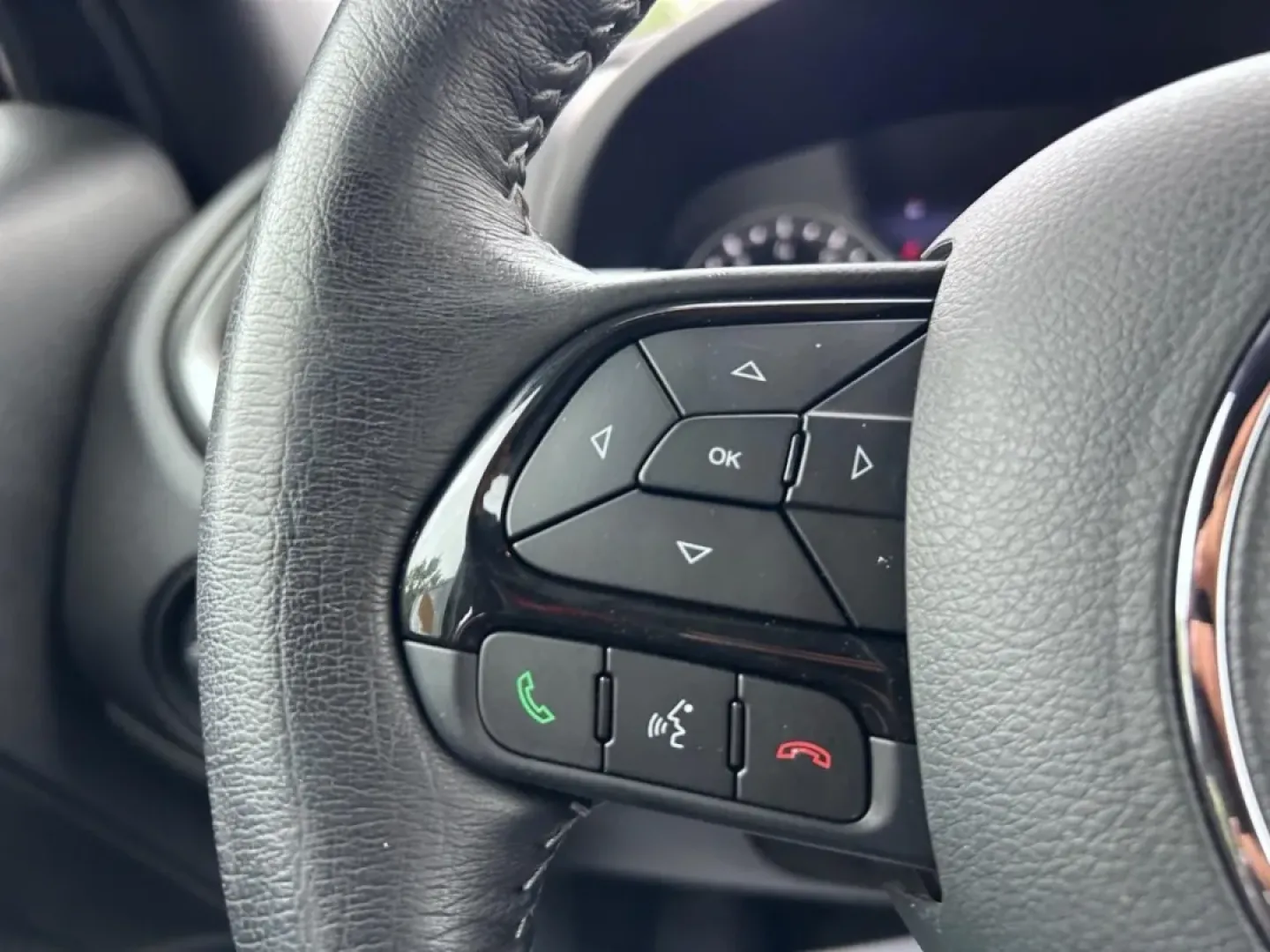 2021 /Black Cloth Jeep Renegade 80th Edition (ZACNJDBB2MP) with an 2.4L I4 ZERO EVAP M-AIR engine, Automatic transmission, located at 970 Woodlawn Dr., Farmington, MO, 63640, (573) 431-7800, 37.825642, -90.468674 - **Discover Your Next Adventure with the 2021 Jeep Renegade at Pettus CDJR Farmington!**<br /> <br /> Are you ready to elevate your weekend getaways or daily commutes? Look no further than the 2021 Jeep Renegade, an ideal crossover designed for those who crave adventure without compromising on comfor - Photo#11