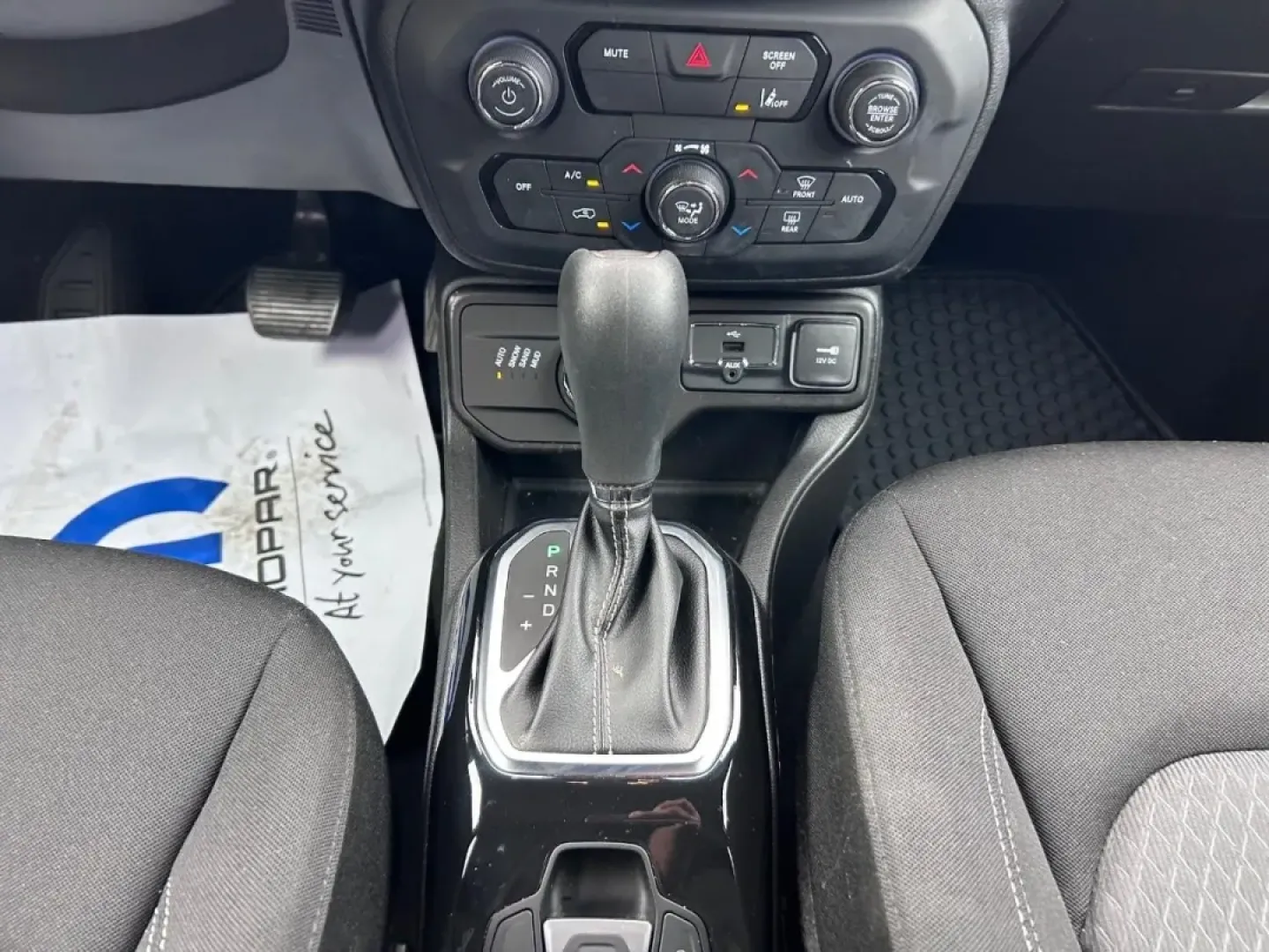 2021 /Black Cloth Jeep Renegade 80th Edition (ZACNJDBB2MP) with an 2.4L I4 ZERO EVAP M-AIR engine, Automatic transmission, located at 970 Woodlawn Dr., Farmington, MO, 63640, (573) 431-7800, 37.825642, -90.468674 - **Discover Your Next Adventure with the 2021 Jeep Renegade at Pettus CDJR Farmington!**<br /> <br /> Are you ready to elevate your weekend getaways or daily commutes? Look no further than the 2021 Jeep Renegade, an ideal crossover designed for those who crave adventure without compromising on comfor - Photo#15