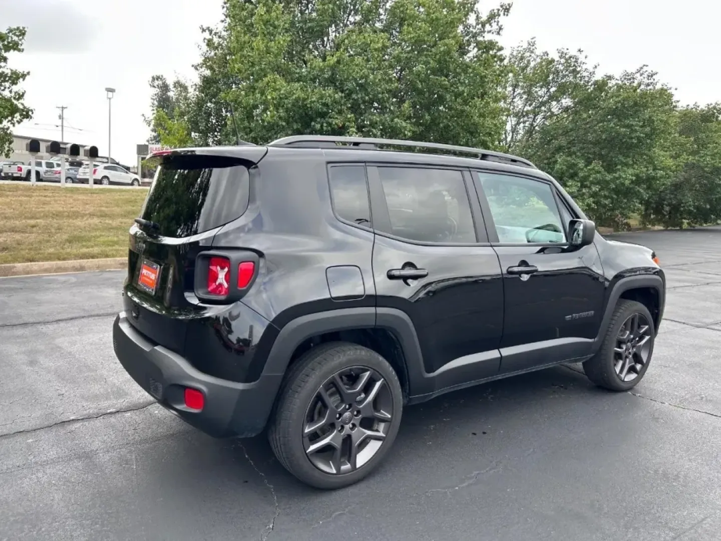 2021 /Black Cloth Jeep Renegade 80th Edition (ZACNJDBB2MP) with an 2.4L I4 ZERO EVAP M-AIR engine, Automatic transmission, located at 970 Woodlawn Dr., Farmington, MO, 63640, (573) 431-7800, 37.825642, -90.468674 - **Discover Your Next Adventure with the 2021 Jeep Renegade at Pettus CDJR Farmington!**<br /> <br /> Are you ready to elevate your weekend getaways or daily commutes? Look no further than the 2021 Jeep Renegade, an ideal crossover designed for those who crave adventure without compromising on comfor - Photo#2