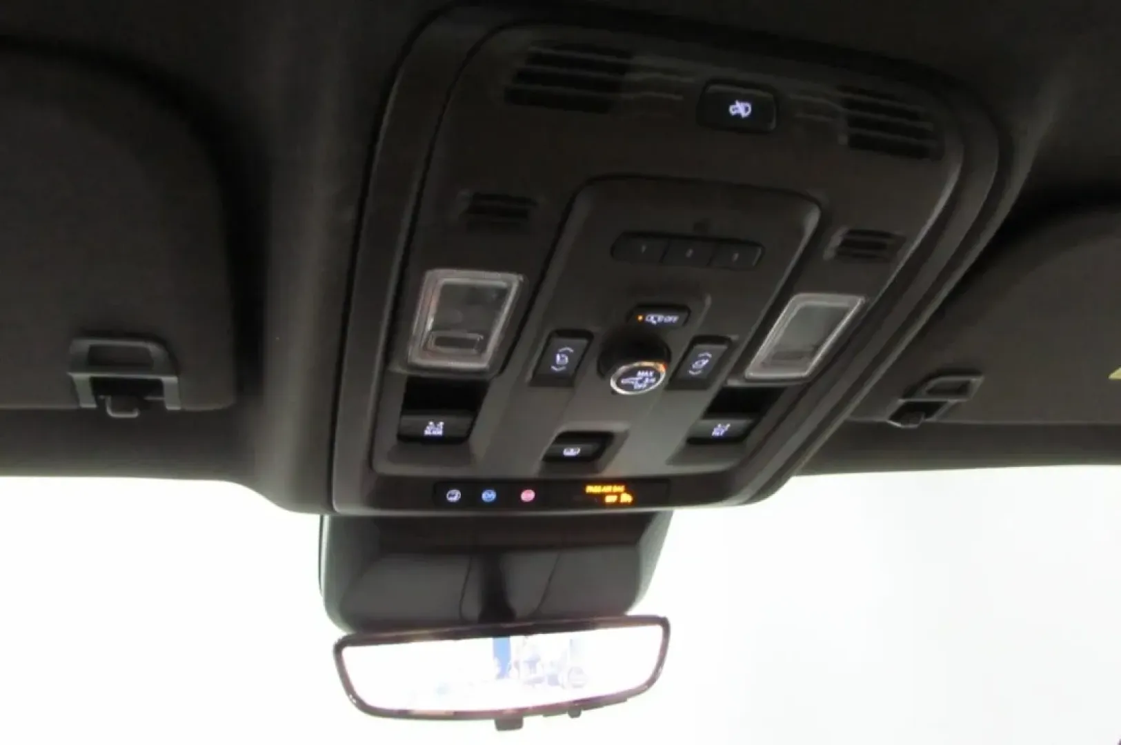 2021 /Brandy With Very Dark Atmosphere Accents Cadillac Escalade Premium Luxury (1GYS4CKL1MR) with an Other engine, Automatic transmission, located at 12830 Highway 21, De Soto, MO, 63020, (636) 337-7777, 38.153099, -90.573624 - **Elevate Your Family Adventures with the 2021 Cadillac Escalade Premium Luxury!** <br /> <br /> When it comes to family outings, weekend getaways, or simply navigating through your daily commute, the 2021 Cadillac Escalade Premium Luxury stands unrivaled. This SUV, designed for those who demand bo - Photo#16