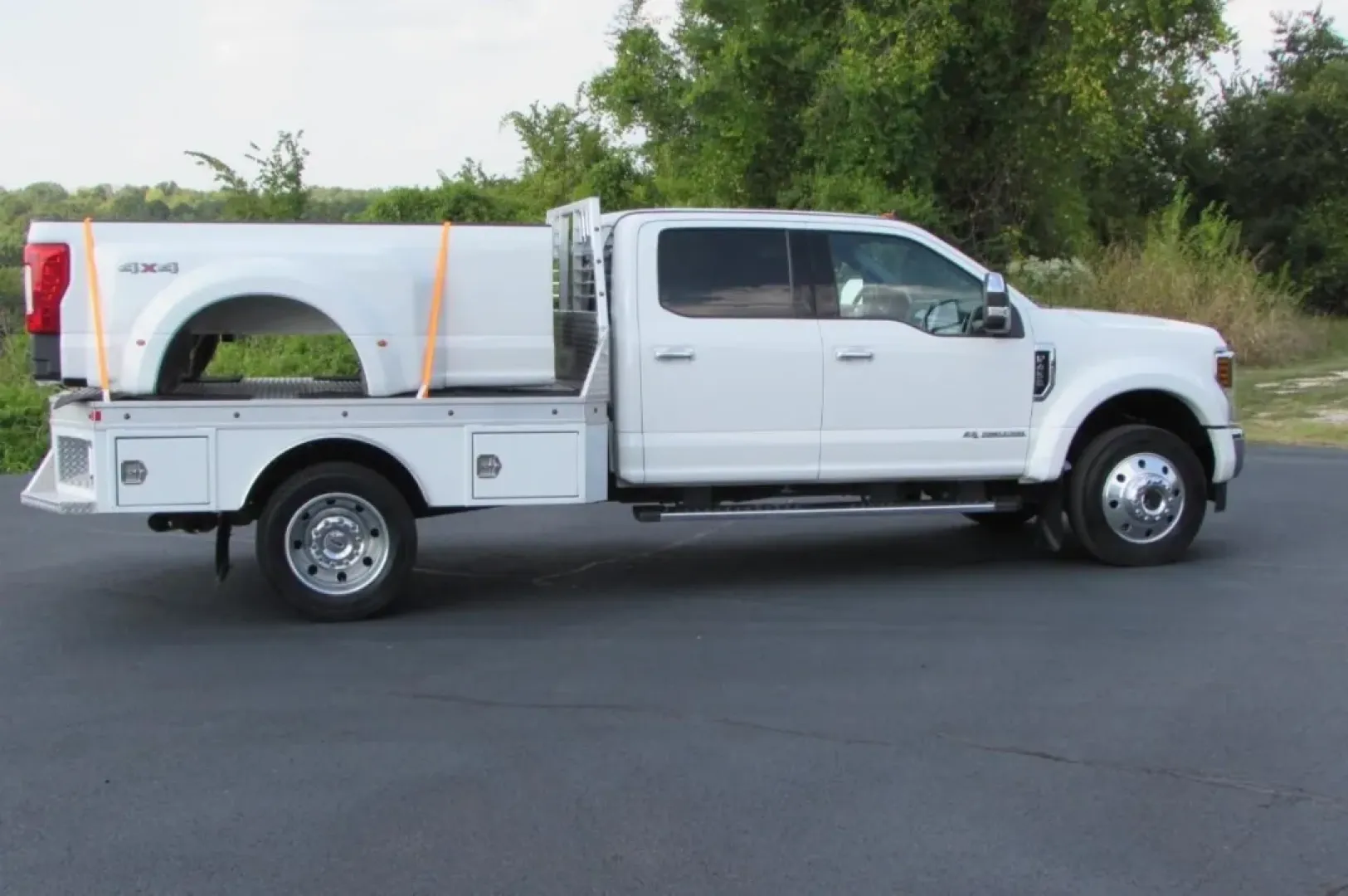 2019 /Black / Dark Marsala Ford F-450SD Lariat DRW (1FT8W4DT4KE) with an Other engine, Automatic transmission, located at 12836 Highway 21, De Soto, MO, 63020, (636) 337-7777, 38.151867, -90.575615 - Are you searching for the perfect truck to elevate your weekend adventures and tackle any job with ease? Look no further than this robust 2019 Ford Super Duty F-450 DRW available now at Pettus Ford De Soto. This incredible vehicle seamlessly blends power, comfort, and durability, making it an ideal - Photo#7