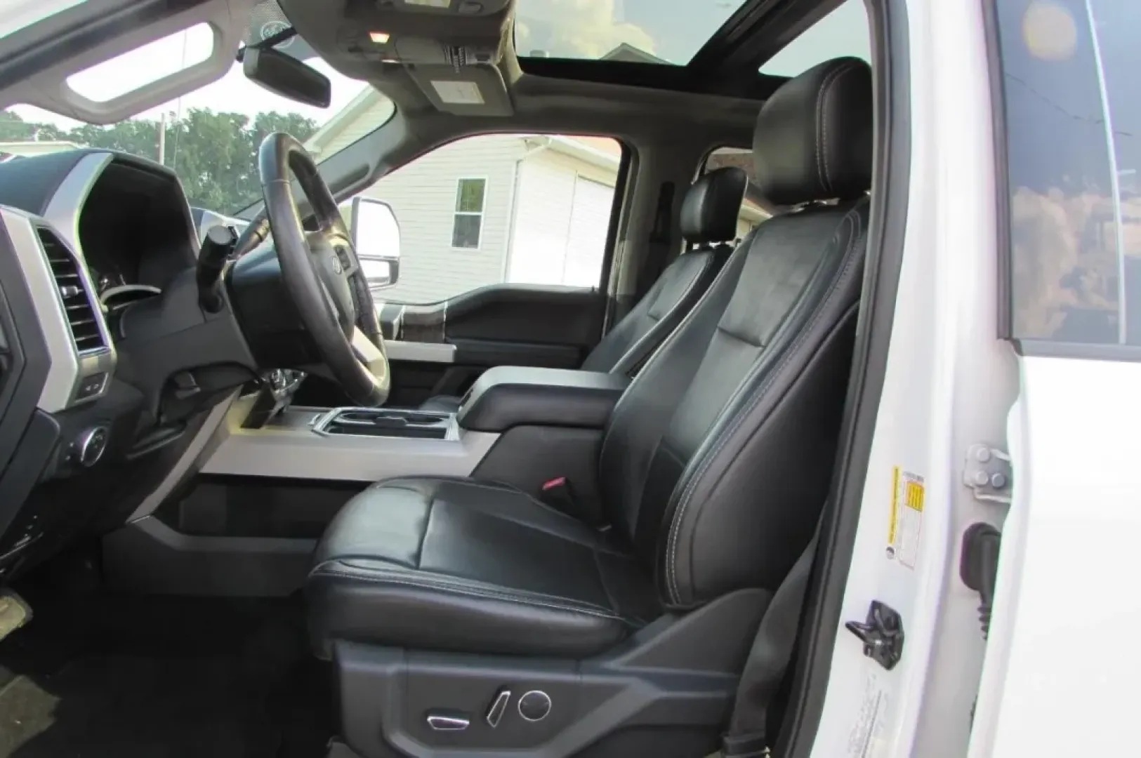 2019 /Black / Dark Marsala Ford F-450SD Lariat DRW (1FT8W4DT4KE) with an Other engine, Automatic transmission, located at 12836 Highway 21, De Soto, MO, 63020, (636) 337-7777, 38.151867, -90.575615 - Are you searching for the perfect truck to elevate your weekend adventures and tackle any job with ease? Look no further than this robust 2019 Ford Super Duty F-450 DRW available now at Pettus Ford De Soto. This incredible vehicle seamlessly blends power, comfort, and durability, making it an ideal - Photo#17