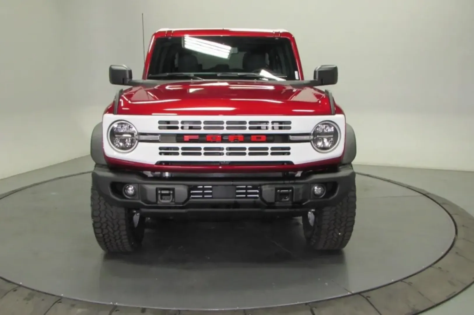 2025 /Navy Pier Ford Bronco Heritage Edition (1FMEE4DP2SL) with an 2.7L V6 engine, located at 12836 Highway 21, De Soto, MO, 63020, (636) 337-7777, 38.151867, -90.575615 - **Get Ready for Adventure: Discover the 2025 Ford Bronco Heritage Edition at Pettus Ford De Soto!**<br /> <br /> Are you ready to elevate your weekends and embark on thrilling road trips? Look no further than the 2025 Ford Bronco Heritage Edition, now available at Pettus Ford De Soto, your trusted O - Photo#1