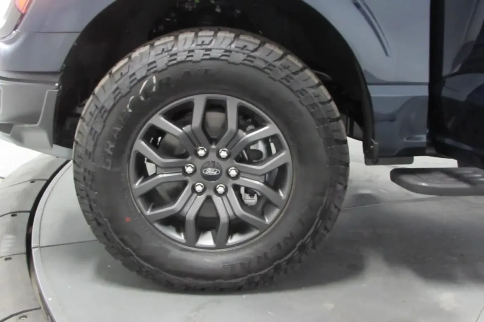 2025 /Black Ford F-150 Tremor (1FTFW4L57SF) with an 5.0L V8 engine, Automatic transmission, located at 12836 Highway 21, De Soto, MO, 63020, (636) 337-7777, 38.151867, -90.575615 - **Unleash Your Adventurous Spirit with the 2025 Ford F-150 Tremor at Pettus Ford De Soto!**<br /> <br /> Are you ready to elevate your lifestyle and embark on your next adventure? Look no further than the stunning 2025 Ford F-150 Tremor, now available at Pettus Ford De Soto. This exceptional truck i - Photo#9
