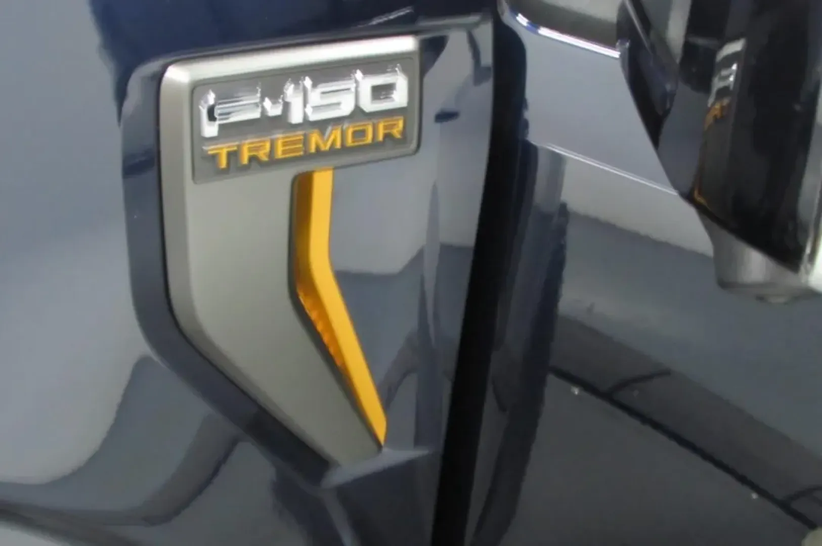 2025 /Black Ford F-150 Tremor (1FTFW4L57SF) with an 5.0L V8 engine, Automatic transmission, located at 12836 Highway 21, De Soto, MO, 63020, (636) 337-7777, 38.151867, -90.575615 - **Unleash Your Adventurous Spirit with the 2025 Ford F-150 Tremor at Pettus Ford De Soto!**<br /> <br /> Are you ready to elevate your lifestyle and embark on your next adventure? Look no further than the stunning 2025 Ford F-150 Tremor, now available at Pettus Ford De Soto. This exceptional truck i - Photo#10