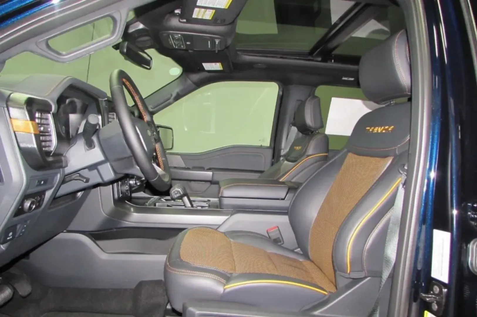 2025 /Black Ford F-150 Tremor (1FTFW4L57SF) with an 5.0L V8 engine, Automatic transmission, located at 12836 Highway 21, De Soto, MO, 63020, (636) 337-7777, 38.151867, -90.575615 - **Unleash Your Adventurous Spirit with the 2025 Ford F-150 Tremor at Pettus Ford De Soto!**<br /> <br /> Are you ready to elevate your lifestyle and embark on your next adventure? Look no further than the stunning 2025 Ford F-150 Tremor, now available at Pettus Ford De Soto. This exceptional truck i - Photo#18