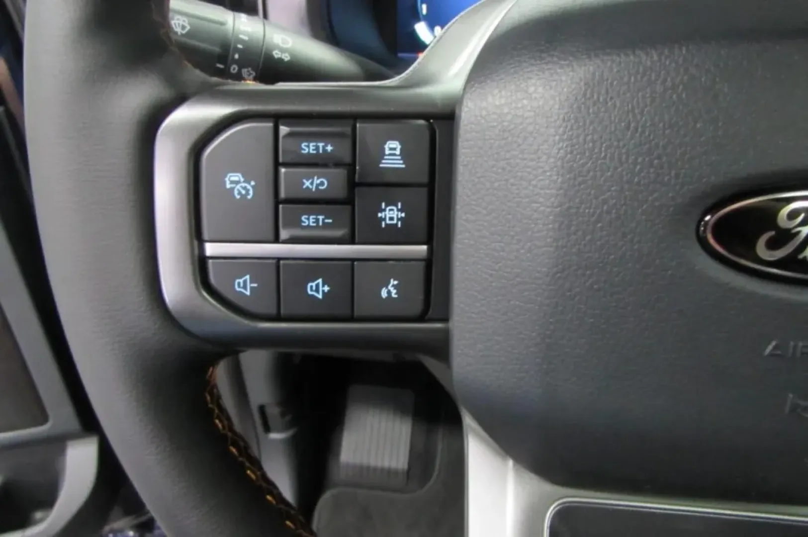 2025 /Black Ford F-150 Tremor (1FTFW4L57SF) with an 5.0L V8 engine, Automatic transmission, located at 12836 Highway 21, De Soto, MO, 63020, (636) 337-7777, 38.151867, -90.575615 - **Unleash Your Adventurous Spirit with the 2025 Ford F-150 Tremor at Pettus Ford De Soto!**<br /> <br /> Are you ready to elevate your lifestyle and embark on your next adventure? Look no further than the stunning 2025 Ford F-150 Tremor, now available at Pettus Ford De Soto. This exceptional truck i - Photo#21