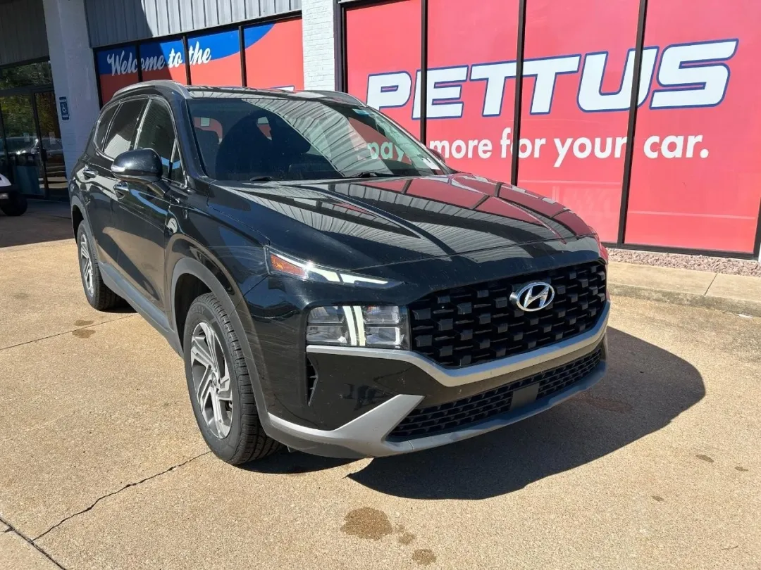 photo of 2023 Hyundai Santa Fe SEL