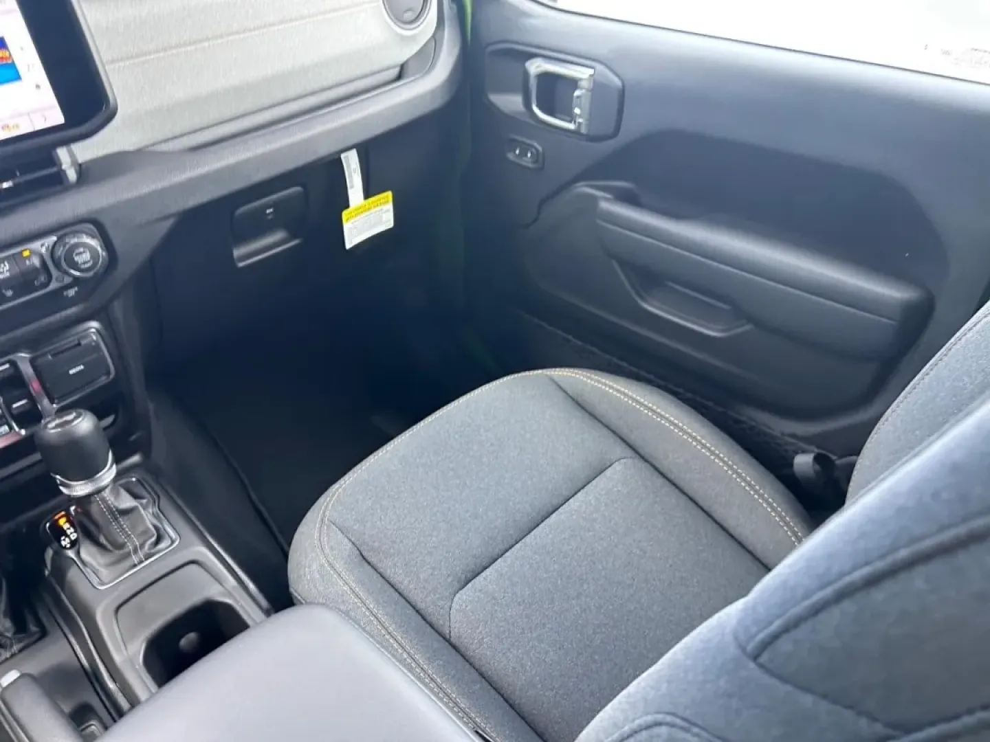 2025 /Black Cloth Jeep Wrangler Sport S (1C4PJXDG4SW) with an 3.6L V6 24V VVT UPG I engine, located at 970 Woodlawn Dr., Farmington, MO, 63640, (573) 431-7800, 37.825642, -90.468674 - **Elevate Your Adventures with the 2025 Jeep Wrangler from Pettus CDJR Farmington!**<br /> <br /> Are you searching for a vehicle that embodies freedom and adventure? Look no further than the 2025 Jeep Wrangler, available now at Pettus CDJR Farmington! This exceptional SUV is designed for those who - Photo#16