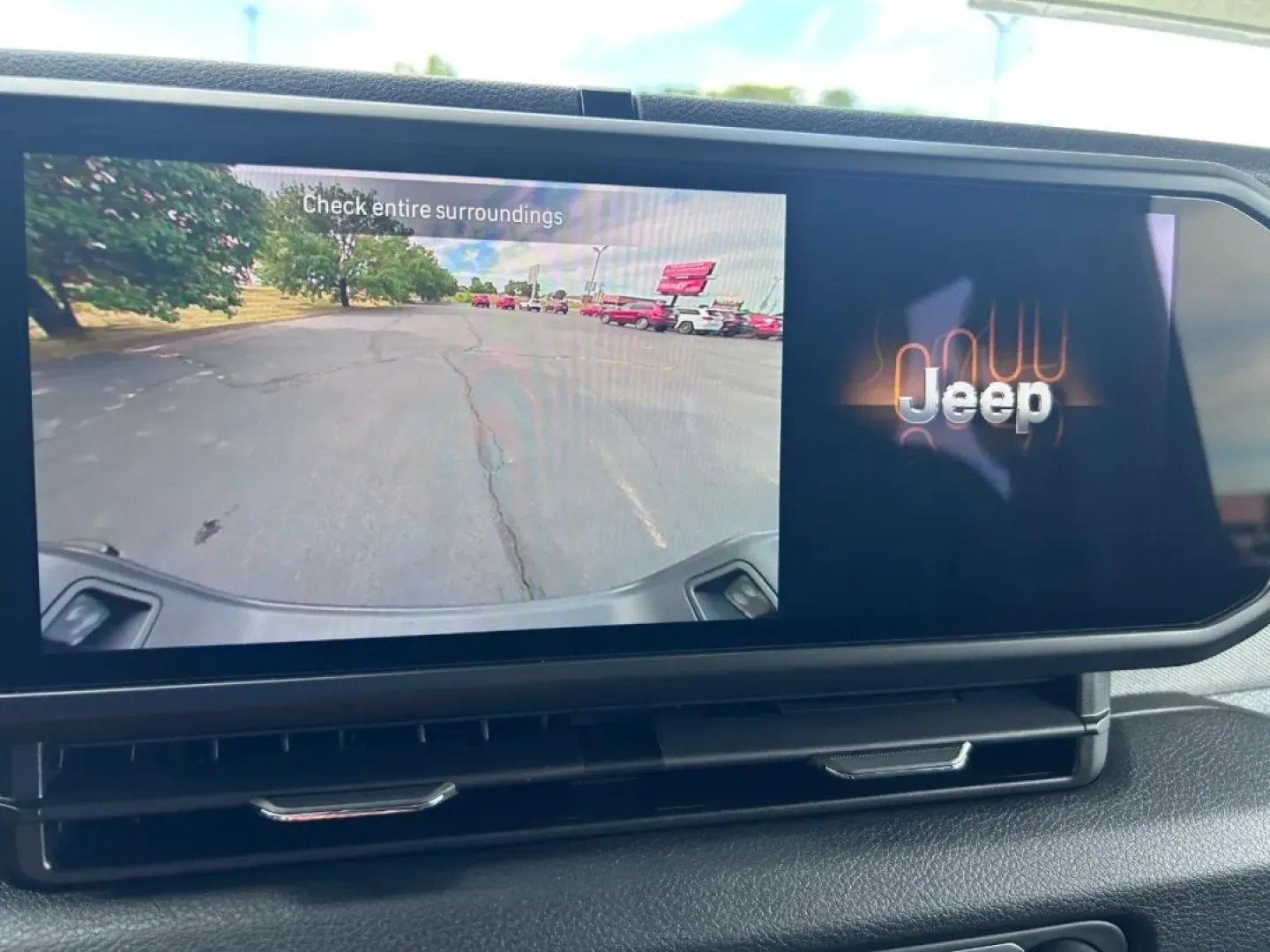2025 /Black Cloth Jeep Gladiator Sport (1C6PJTAGXSL) with an 3.6L V6 24V VVT UPG I engine, Automatic transmission, located at 970 Woodlawn Dr., Farmington, MO, 63640, (573) 431-7800, 37.825642, -90.468674 - ### Adventure Awaits: Discover the 2025 Jeep Gladiator at Pettus CDJR Farmington!<br /> <br /> Are you ready for your next adventure? Whether you're a weekend warrior seeking thrilling off-road experiences or a daily commuter looking for a reliable and stylish ride, the 2025 Jeep Gladiator is the pe - Photo#20