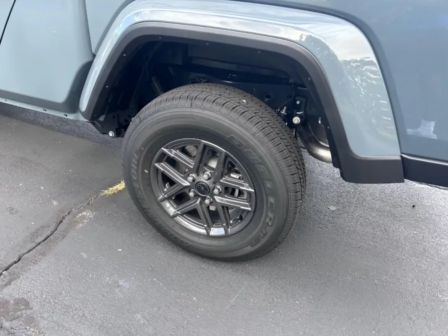 2025 /Black Cloth Jeep Gladiator Sport (1C6PJTAGXSL) with an 3.6L V6 24V VVT UPG I engine, Automatic transmission, located at 970 Woodlawn Dr., Farmington, MO, 63640, (573) 431-7800, 37.825642, -90.468674 - ### Adventure Awaits: Discover the 2025 Jeep Gladiator at Pettus CDJR Farmington!<br /> <br /> Are you ready for your next adventure? Whether you're a weekend warrior seeking thrilling off-road experiences or a daily commuter looking for a reliable and stylish ride, the 2025 Jeep Gladiator is the pe - Photo#5