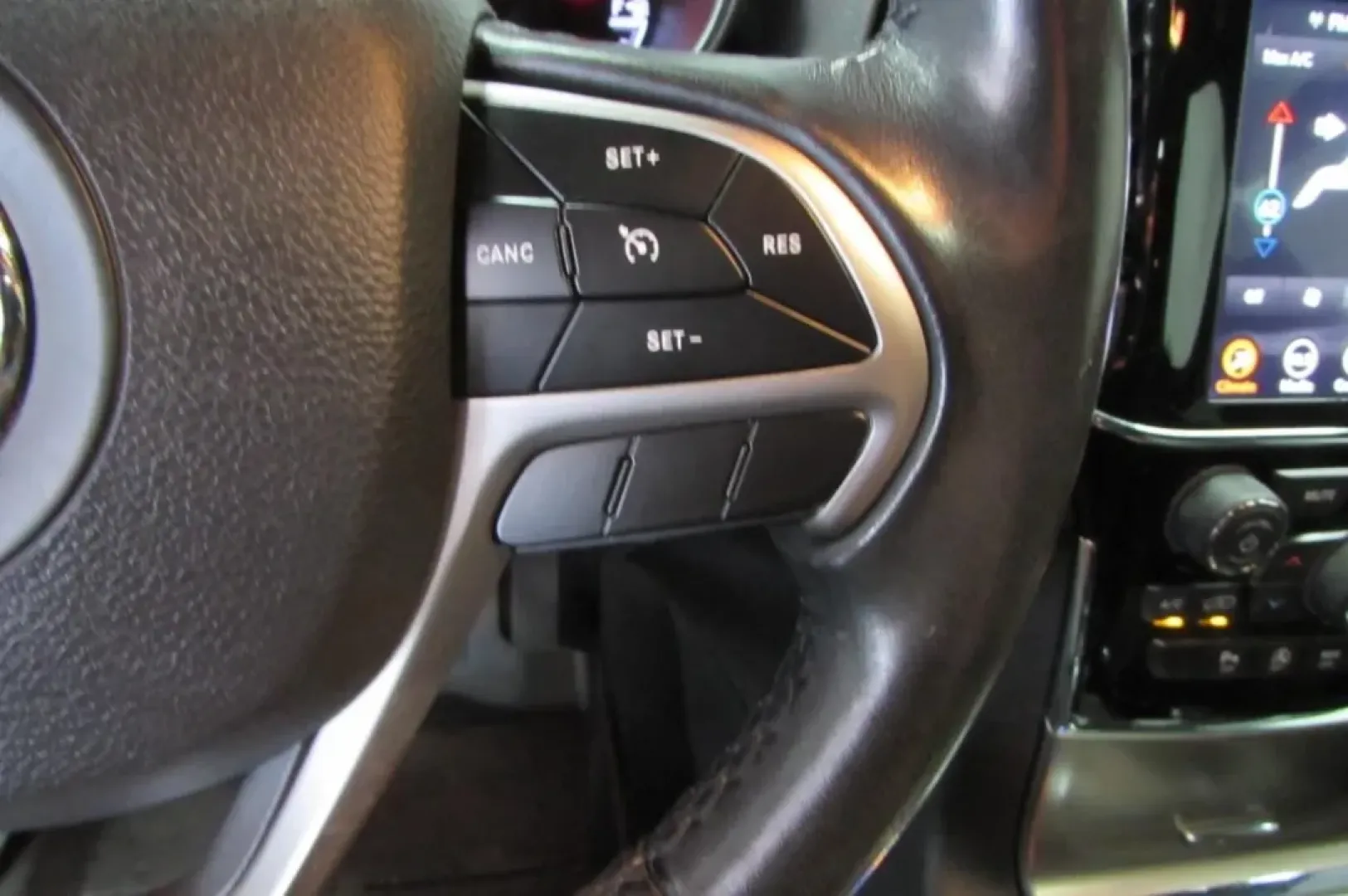 2020 /Black Jeep Grand Cherokee Altitude (1C4RJFAG6LC) with an Other engine, Automatic transmission, located at 12830 Highway 21, De Soto, MO, 63020, (636) 337-7777, 38.153099, -90.573624 - **Experience Adventures with the 2020 Jeep Grand Cherokee: Your Next Weekend Warrior Awaits!**<br /> <br /> Are you ready to elevate your weekend getaways and daily commutes? The 2020 Jeep Grand Cherokee is the perfect companion for adventure-seekers and practical drivers alike. Whether you're tackl - Photo#10