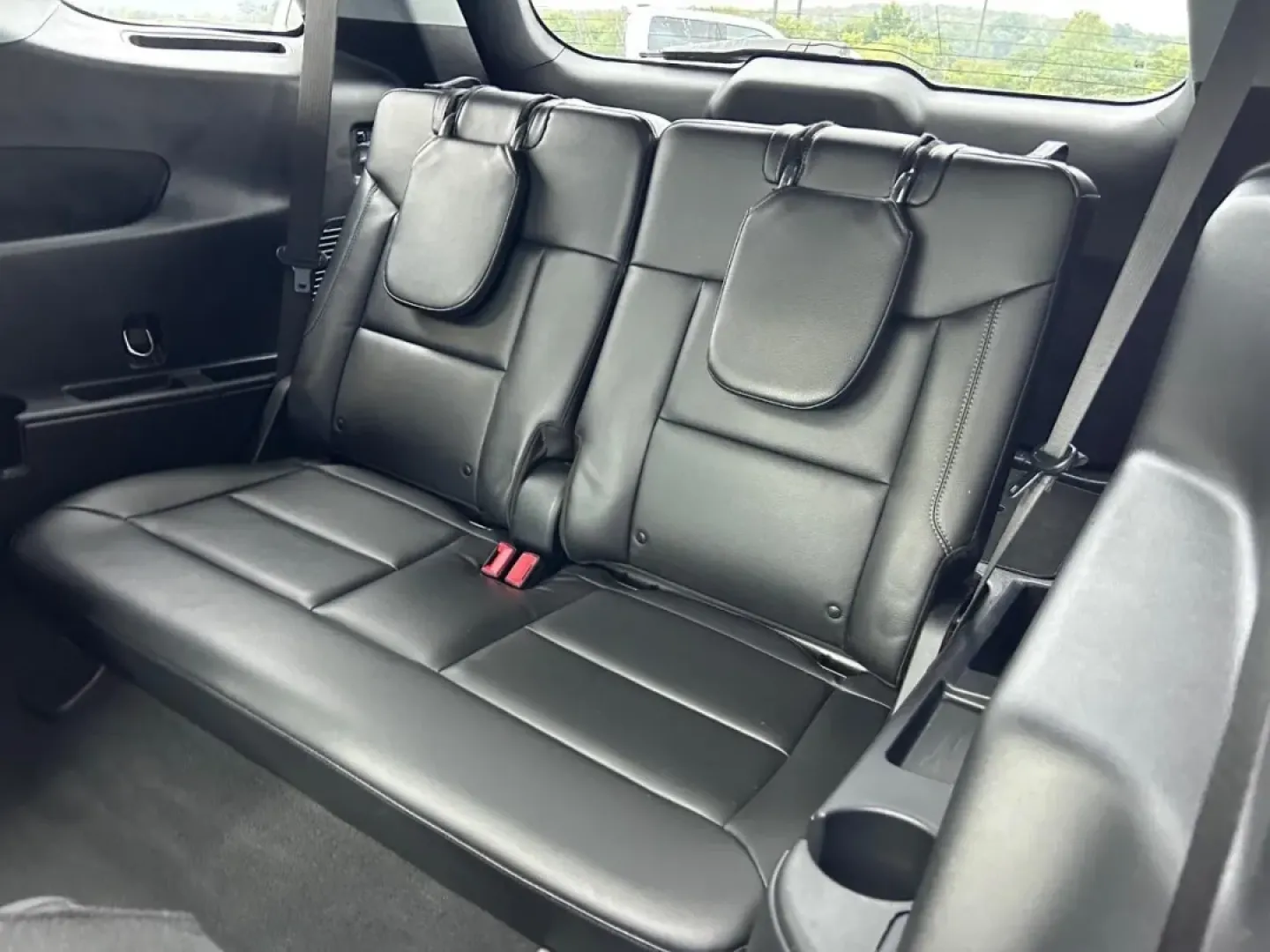 2022 /Ebony Leather Ford Explorer Limited (1FMSK8FH1NG) with an 2.3L EcoBoost I-4 engine, located at 141 Commercial Dr, Fredericktown, MO, 63645, (573) 783-6432, 37.570087, -90.320648 - **Explore New Horizons with the 2022 Ford Explorer Limited - Your Ultimate Family Adventure Awaits!**<br /> <br /> If you're looking for an SUV that perfectly fits your active lifestyle, then the 2022 Ford Explorer Limited is your ideal match. Designed for those who crave adventure without sacrifici - Photo#9