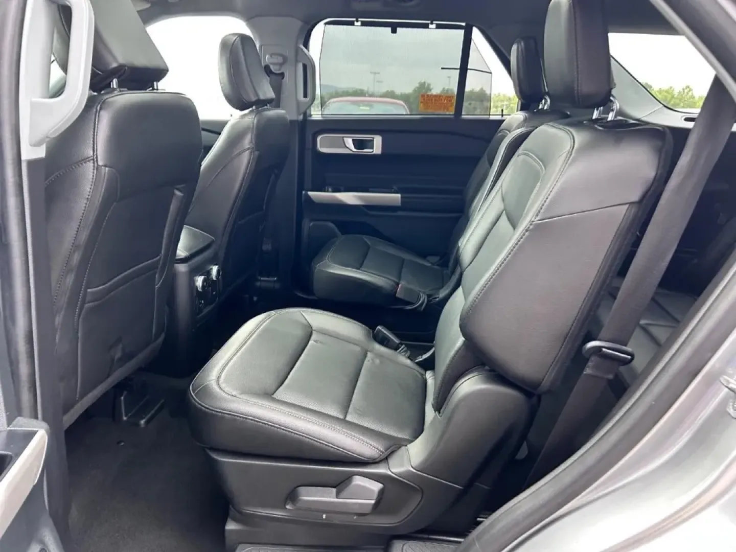 2022 /Ebony Leather Ford Explorer Limited (1FMSK8FH1NG) with an 2.3L EcoBoost I-4 engine, located at 141 Commercial Dr, Fredericktown, MO, 63645, (573) 783-6432, 37.570087, -90.320648 - **Explore New Horizons with the 2022 Ford Explorer Limited - Your Ultimate Family Adventure Awaits!**<br /> <br /> If you're looking for an SUV that perfectly fits your active lifestyle, then the 2022 Ford Explorer Limited is your ideal match. Designed for those who crave adventure without sacrifici - Photo#10