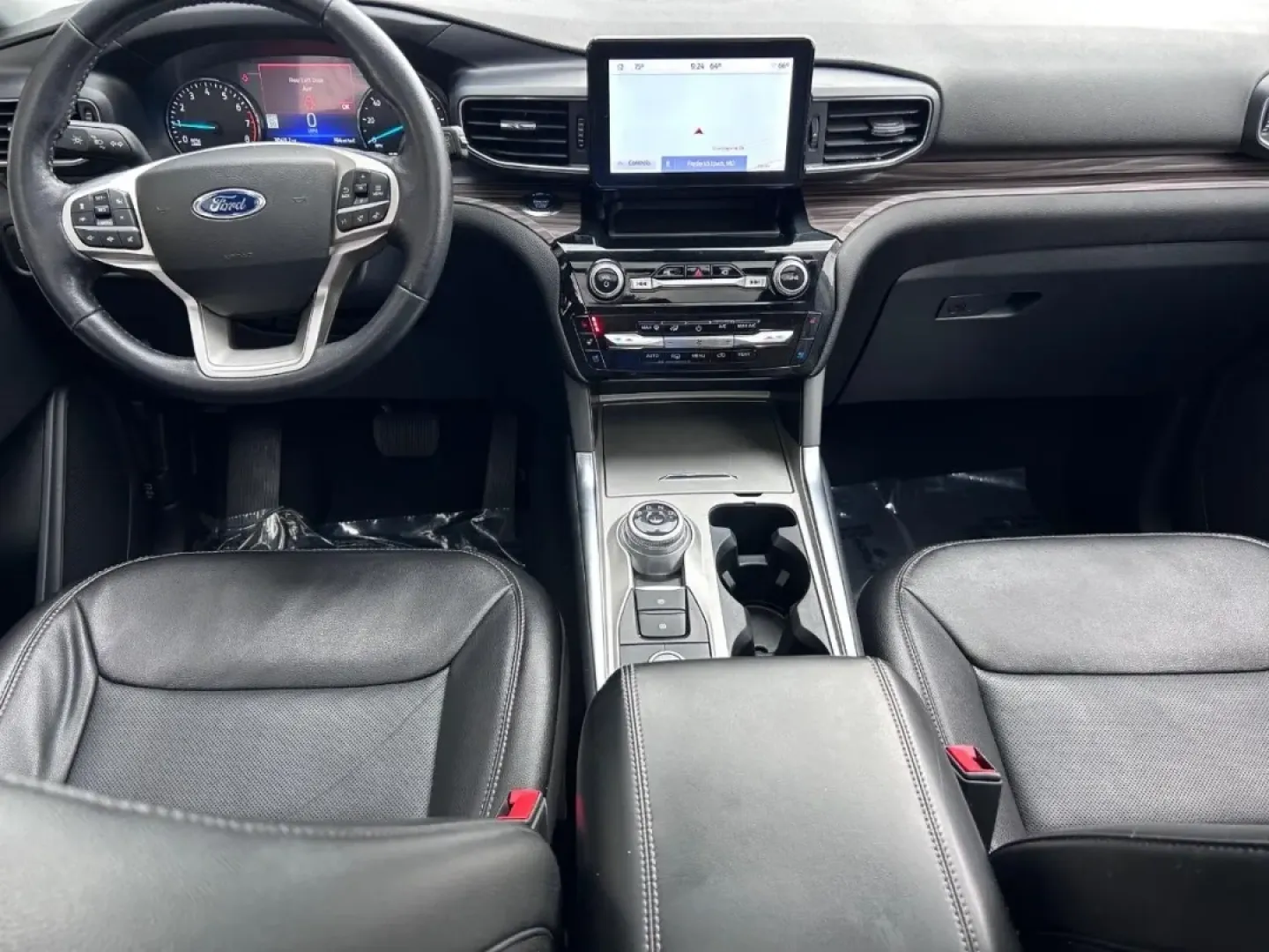 2022 /Ebony Leather Ford Explorer Limited (1FMSK8FH1NG) with an 2.3L EcoBoost I-4 engine, located at 141 Commercial Dr, Fredericktown, MO, 63645, (573) 783-6432, 37.570087, -90.320648 - **Explore New Horizons with the 2022 Ford Explorer Limited - Your Ultimate Family Adventure Awaits!**<br /> <br /> If you're looking for an SUV that perfectly fits your active lifestyle, then the 2022 Ford Explorer Limited is your ideal match. Designed for those who crave adventure without sacrifici - Photo#13