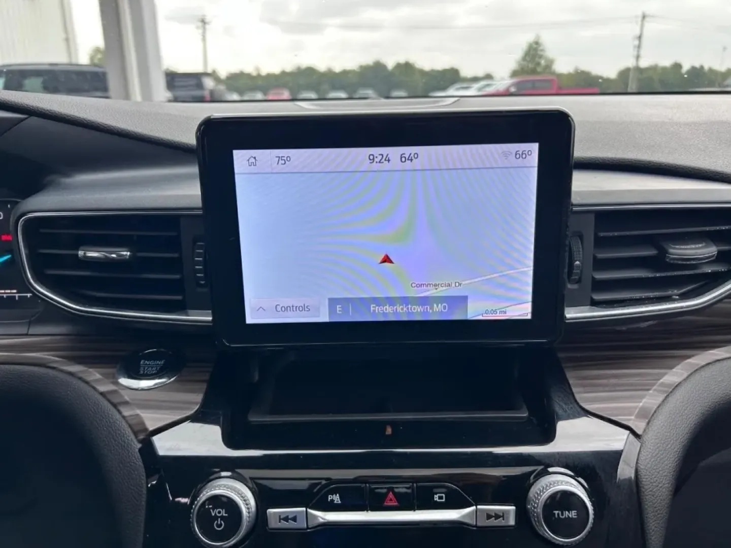 2022 /Ebony Leather Ford Explorer Limited (1FMSK8FH1NG) with an 2.3L EcoBoost I-4 engine, located at 141 Commercial Dr, Fredericktown, MO, 63645, (573) 783-6432, 37.570087, -90.320648 - **Explore New Horizons with the 2022 Ford Explorer Limited - Your Ultimate Family Adventure Awaits!**<br /> <br /> If you're looking for an SUV that perfectly fits your active lifestyle, then the 2022 Ford Explorer Limited is your ideal match. Designed for those who crave adventure without sacrifici - Photo#17