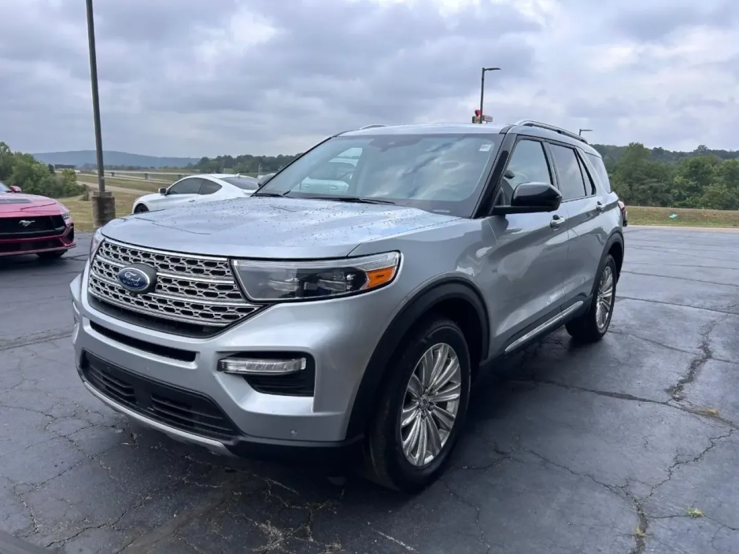 2022 /Ebony Leather Ford Explorer Limited (1FMSK8FH1NG) with an 2.3L EcoBoost I-4 engine, located at 141 Commercial Dr, Fredericktown, MO, 63645, (573) 783-6432, 37.570087, -90.320648 - **Explore New Horizons with the 2022 Ford Explorer Limited - Your Ultimate Family Adventure Awaits!**<br /> <br /> If you're looking for an SUV that perfectly fits your active lifestyle, then the 2022 Ford Explorer Limited is your ideal match. Designed for those who crave adventure without sacrifici - Photo#7