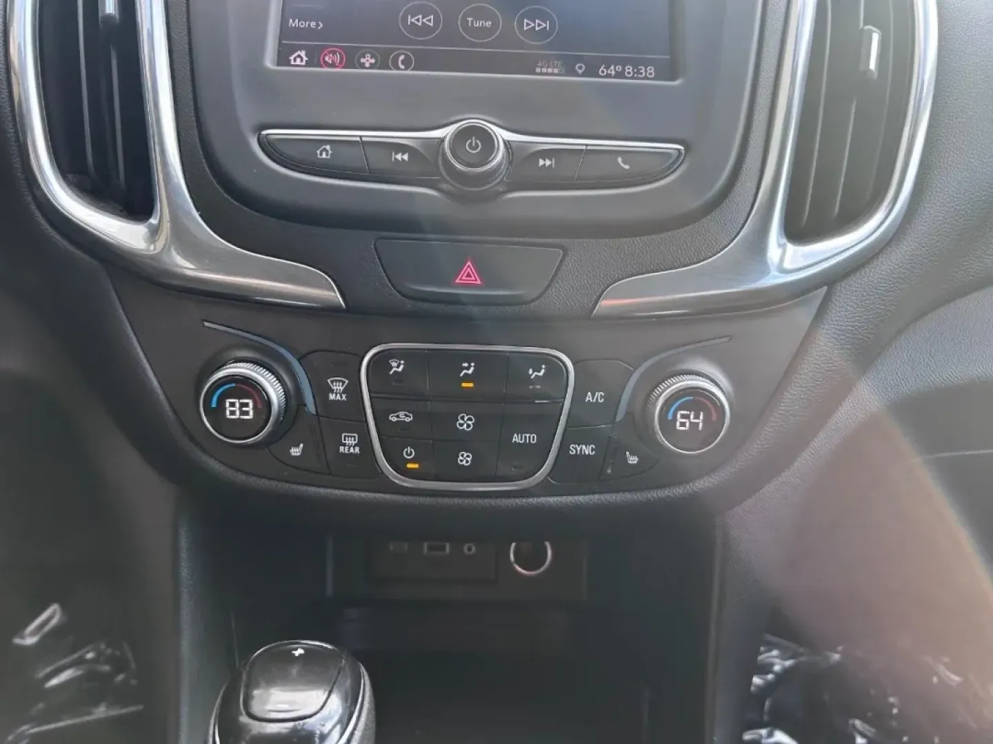 2020 Chevrolet Equinox LT (2GNAXUEV6L6) with an 1.5L Turbo DOHC 4-cylinder / SIDI / VVT engine, Automatic transmission, located at 141 Commercial Dr, Fredericktown, MO, 63645, (573) 783-6432, 37.570087, -90.320648 - Are you ready to elevate your driving experience? Whether you're navigating the daily grind of long commutes or planning weekend getaways with friends and family, the 2020 Chevrolet Equinox LT is your perfect companion. This versatile SUV not only offers exceptional comfort and style but also delive - Photo#13