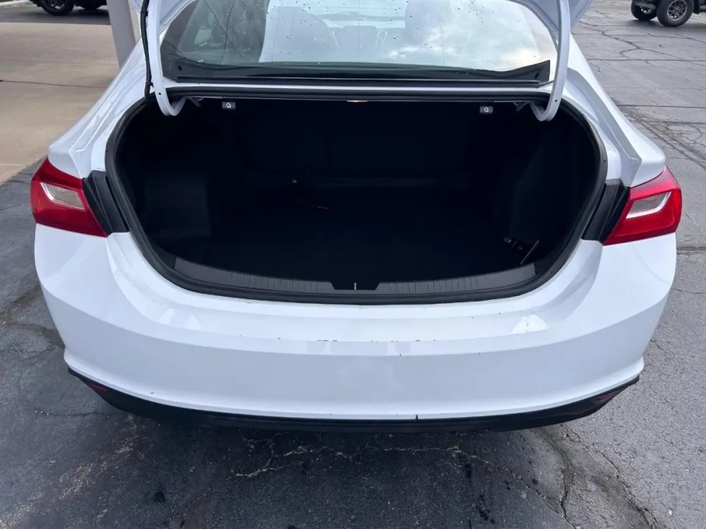 2023 /Jet Black Cloth Chevrolet Malibu LT 1LT (1G1ZD5ST3PF) with an 1.5L turbo DOHC 4-cylinder DI engine, Automatic transmission, located at 141 Commercial Dr, Fredericktown, MO, 63645, (573) 783-6432, 37.570087, -90.320648 - Discover your next adventure with the 2023 Chevrolet Malibu LT, a stylish four-door sedan designed for those who value comfort, efficiency, and performance. Whether you're commuting to work, shuttling the kids to school, or planning a weekend getaway, this vehicle balances practicality with a touch - Photo#4