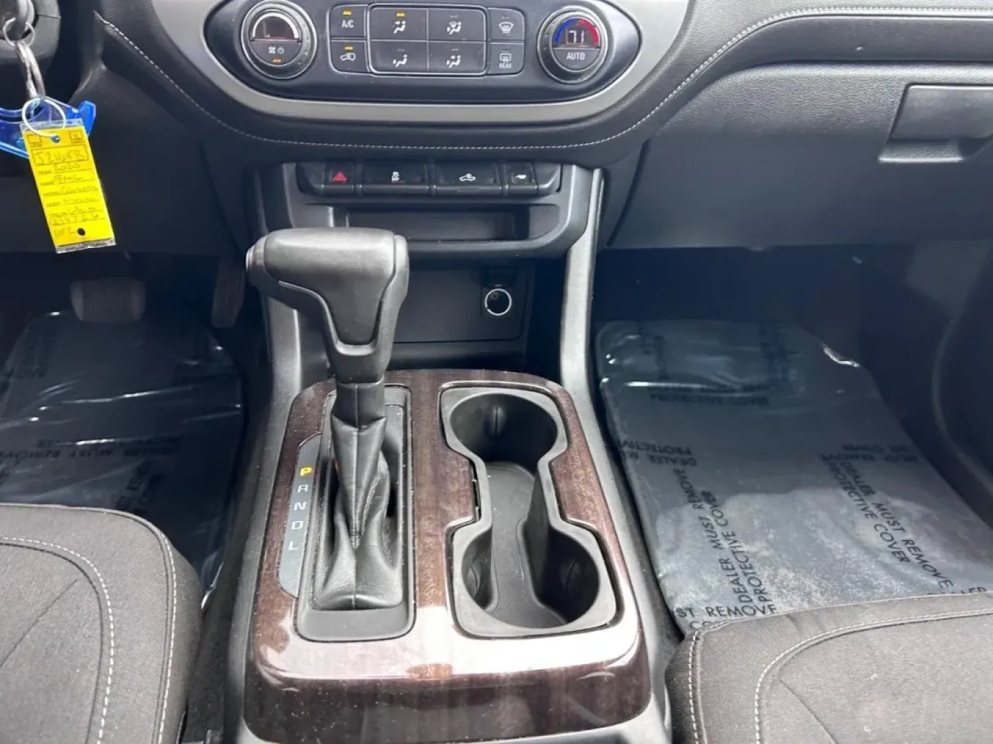 2020 /Jet Black Cloth GMC Canyon SLE1 (1GTG6CEN2L1) with an 3.6L DI DOHC V6 VVT engine, located at 141 Commercial Dr, Fredericktown, MO, 63645, (573) 783-6432, 37.570087, -90.320648 - Discover your next adventure with the 2020 GMC Canyon 4WD SLE Crew Cab, a truck that seamlessly combines rugged utility with modern comfort. Whether you're a weekend warrior seeking outdoor thrills or a commuter needing dependable transportation, this vehicle is designed to elevate your lifestyle. A - Photo#15