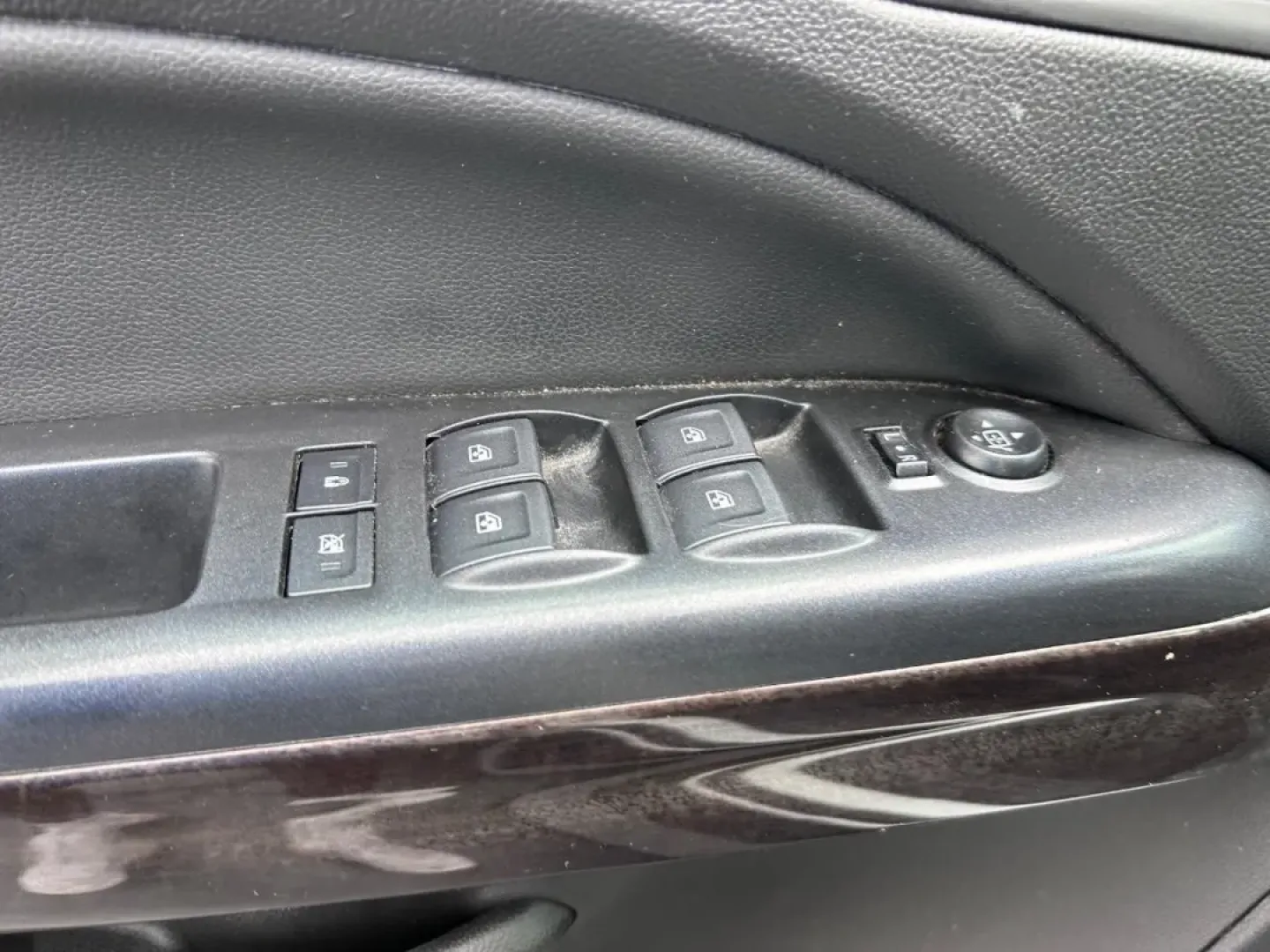 2020 /Jet Black Cloth GMC Canyon SLE1 (1GTG6CEN2L1) with an 3.6L DI DOHC V6 VVT engine, located at 141 Commercial Dr, Fredericktown, MO, 63645, (573) 783-6432, 37.570087, -90.320648 - Discover your next adventure with the 2020 GMC Canyon 4WD SLE Crew Cab, a truck that seamlessly combines rugged utility with modern comfort. Whether you're a weekend warrior seeking outdoor thrills or a commuter needing dependable transportation, this vehicle is designed to elevate your lifestyle. A - Photo#17
