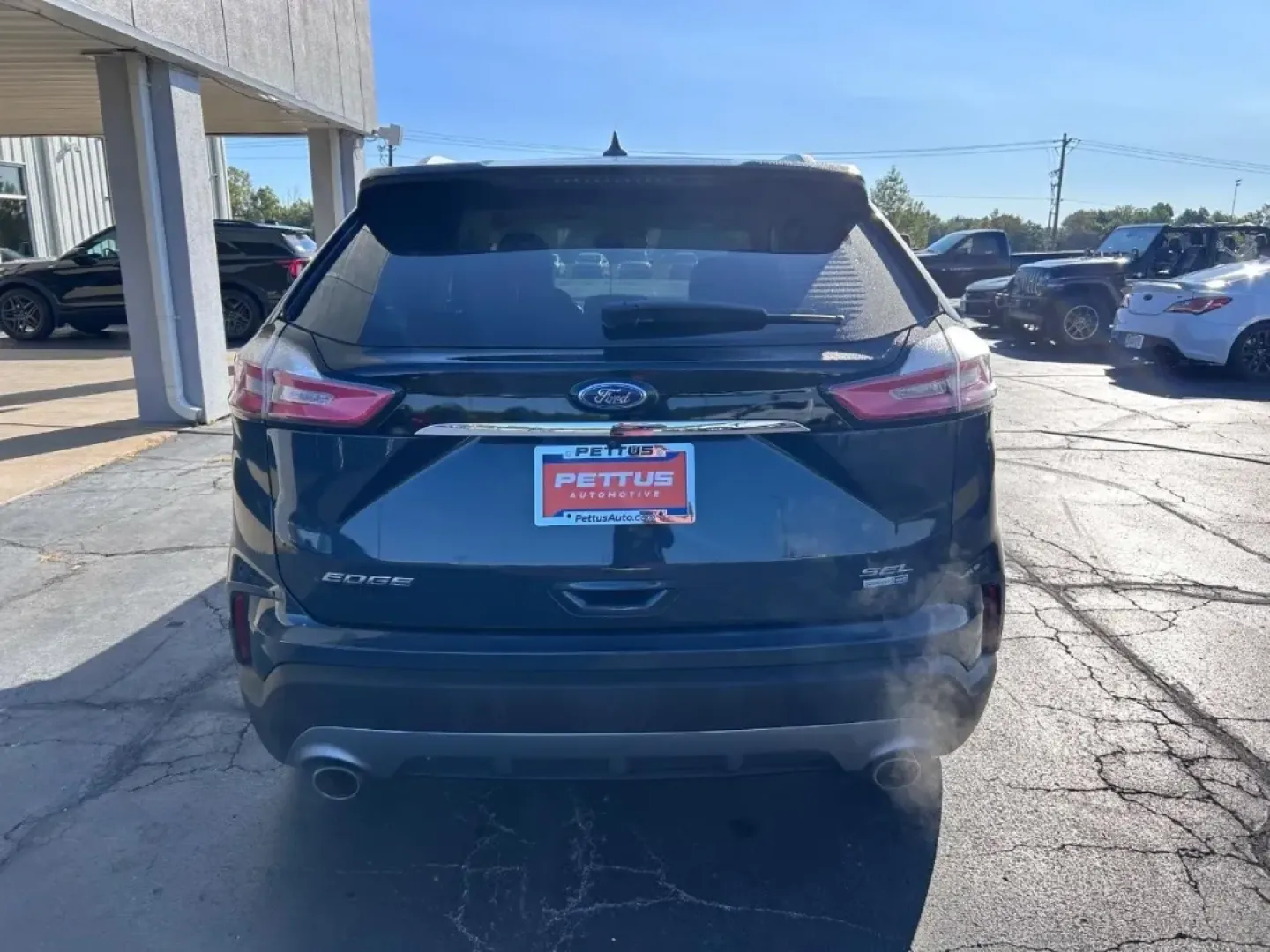 2019 /Dune Leather Ford Edge SEL (2FMPK4J9XKB) with an Twin-Scroll 2.0L EcoBoost engine, Automatic transmission, located at 141 Commercial Dr, Fredericktown, MO, 63645, (573) 783-6432, 37.570087, -90.320648 - **Discover Your Next Adventure with the 2019 Ford Edge AWD SEL at Pettus Ford Fredericktown!**<br /> <br /> Are you searching for the perfect vehicle to take your family on weekend adventures while also providing comfort for your daily commute? Look no further than this stunning 2019 Ford Edge AWD S - Photo#3