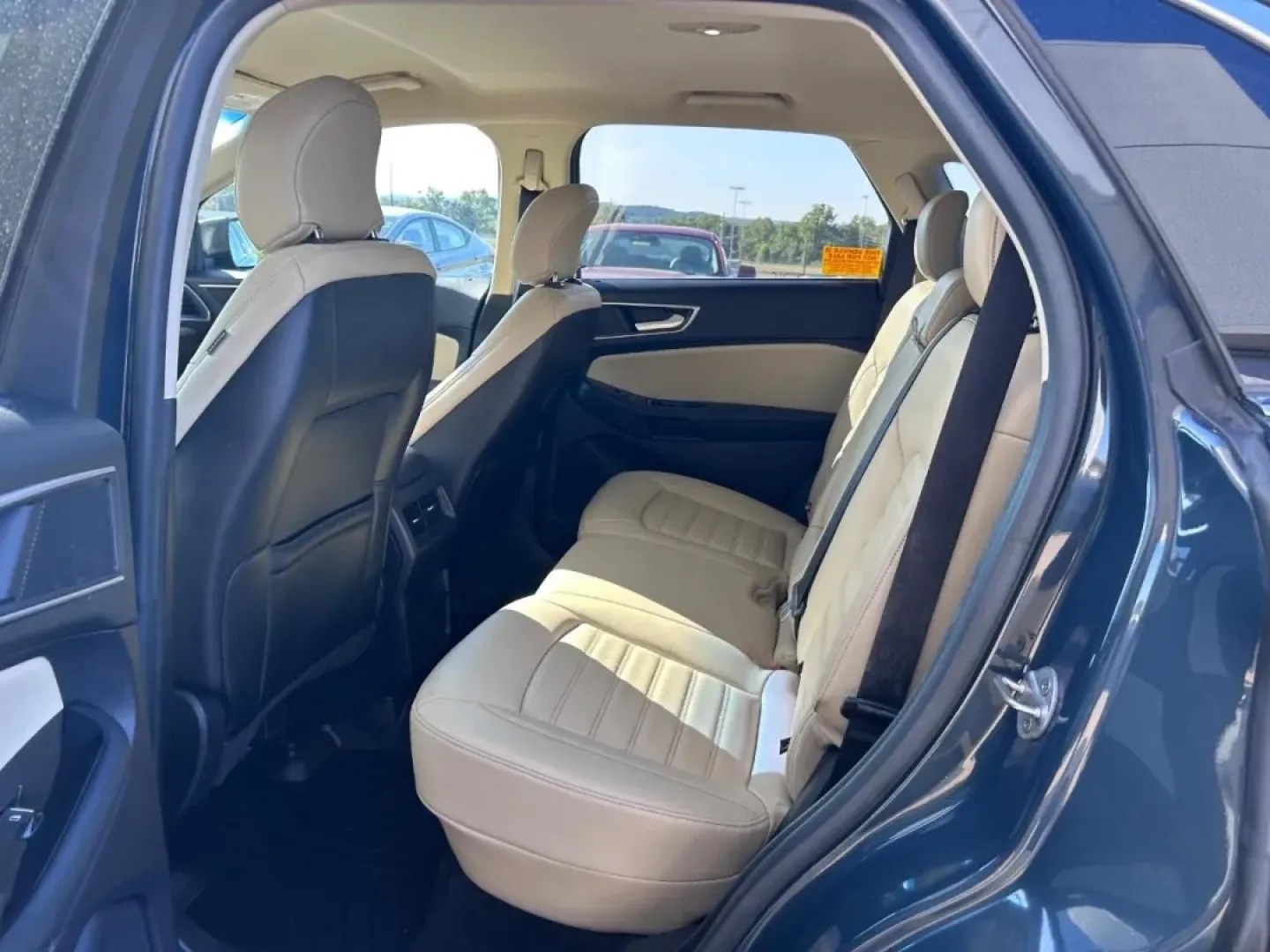 2019 /Dune Leather Ford Edge SEL (2FMPK4J9XKB) with an Twin-Scroll 2.0L EcoBoost engine, Automatic transmission, located at 141 Commercial Dr, Fredericktown, MO, 63645, (573) 783-6432, 37.570087, -90.320648 - **Discover Your Next Adventure with the 2019 Ford Edge AWD SEL at Pettus Ford Fredericktown!**<br /> <br /> Are you searching for the perfect vehicle to take your family on weekend adventures while also providing comfort for your daily commute? Look no further than this stunning 2019 Ford Edge AWD S - Photo#8