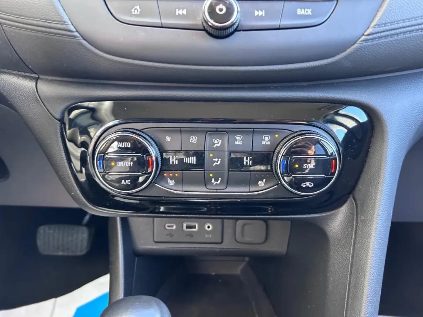 2022 Buick Encore GX Select (KL4MMDSL5NB) with an 1.3L engine, Automatic transmission, located at 141 Commercial Dr, Fredericktown, MO, 63645, (573) 783-6432, 37.570087, -90.320648 - ### Discover the 2022 Buick Encore GX: Your Perfect Adventure Companion<br /> <br /> Are you ready to elevate your driving experience? The 2022 Buick Encore GX is not just a car; it's a lifestyle upgrade! Whether you're commuting to work, running errands around Fredericktown, or planning a weekend g - Photo#14