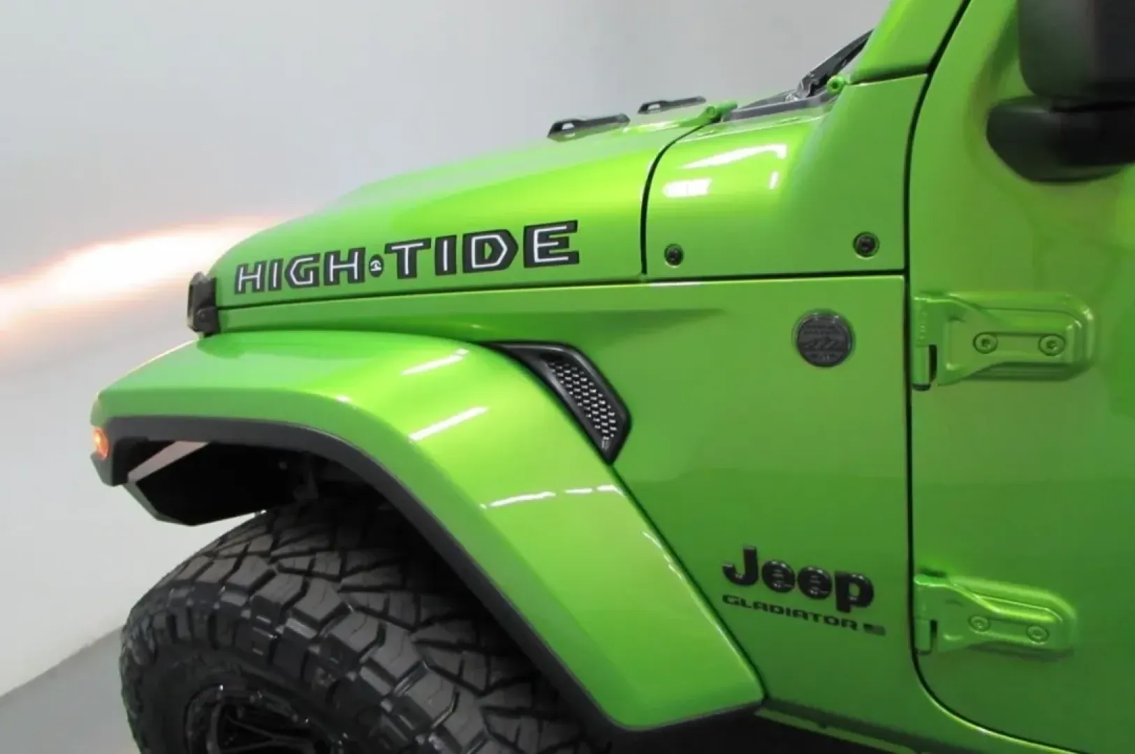 2025 /Black Jeep Gladiator Sport HIGH TIDE (1C6PJTAGXSL) with an Other engine, Automatic transmission, located at 12830 Highway 21, De Soto, MO, 63020, (636) 337-7777, 38.153099, -90.573624 - **Conquer Any Terrain with the 2025 Jeep Gladiator: Your Adventure Awaits!**<br /> <br /> Are you ready to elevate your lifestyle with a vehicle that embodies both rugged capability and everyday versatility? The 2025 Jeep Gladiator is the ultimate truck for those who crave adventure while enjoying t - Photo#11